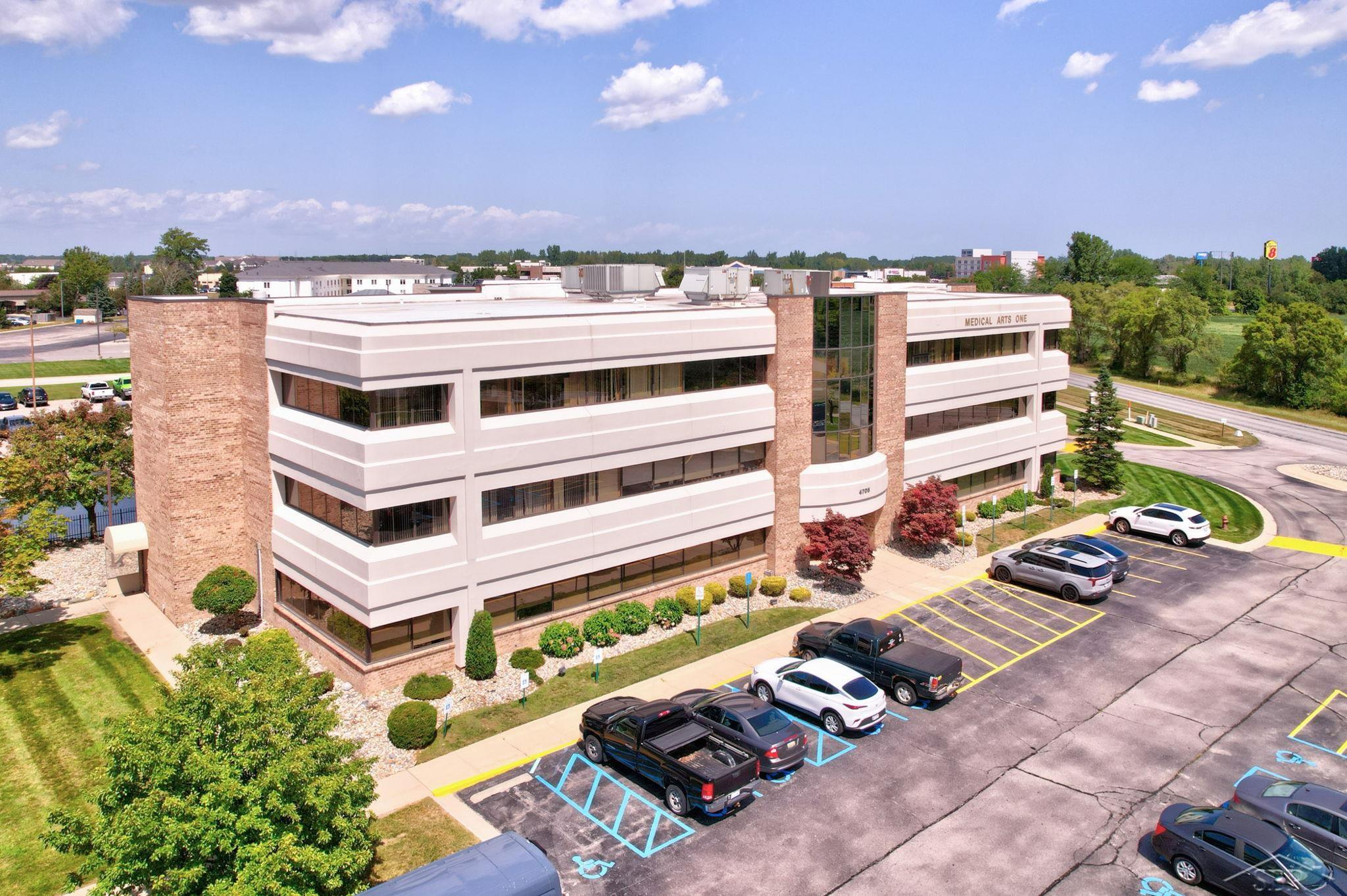 main property photo 0