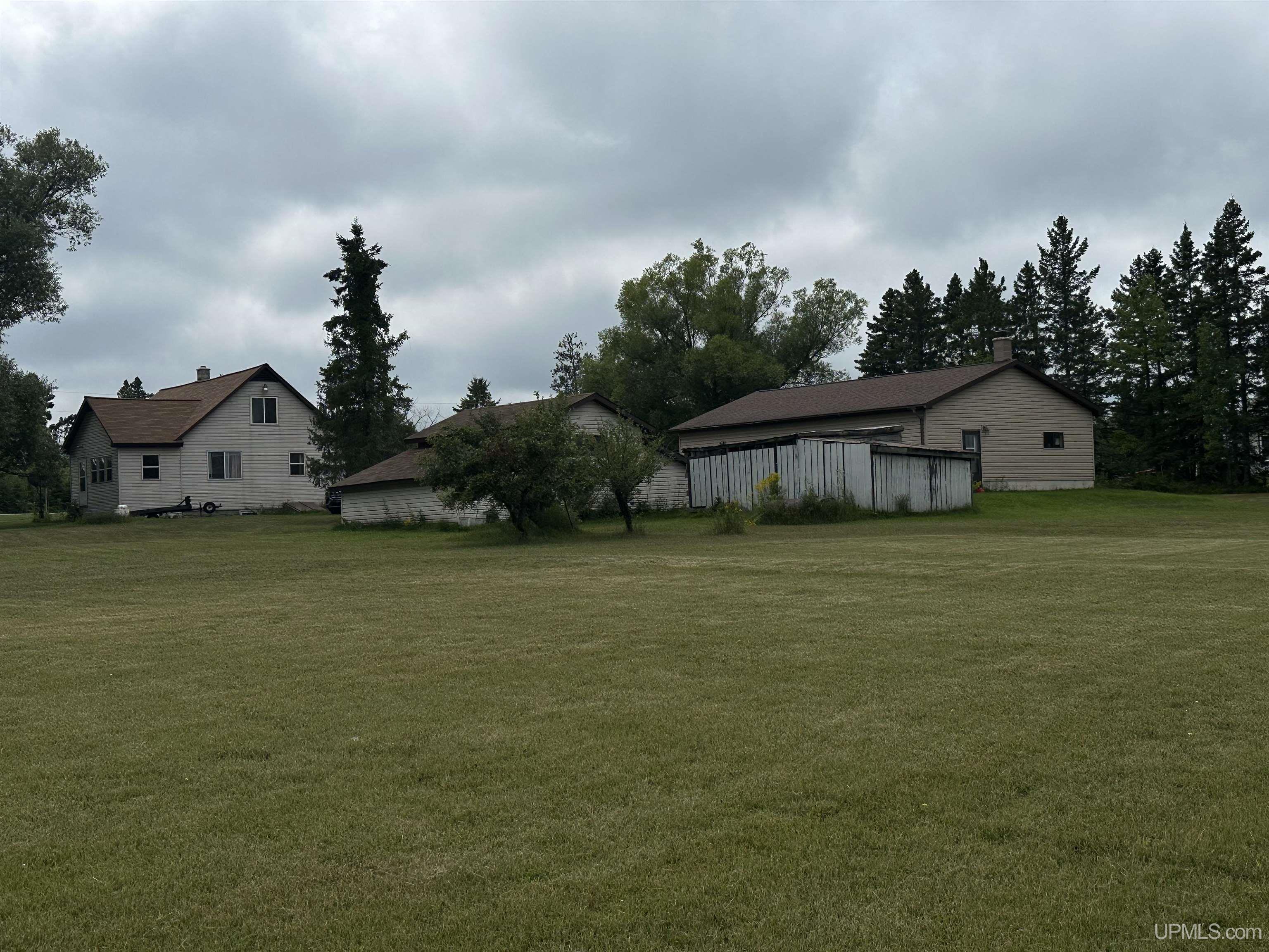 main property photo 41