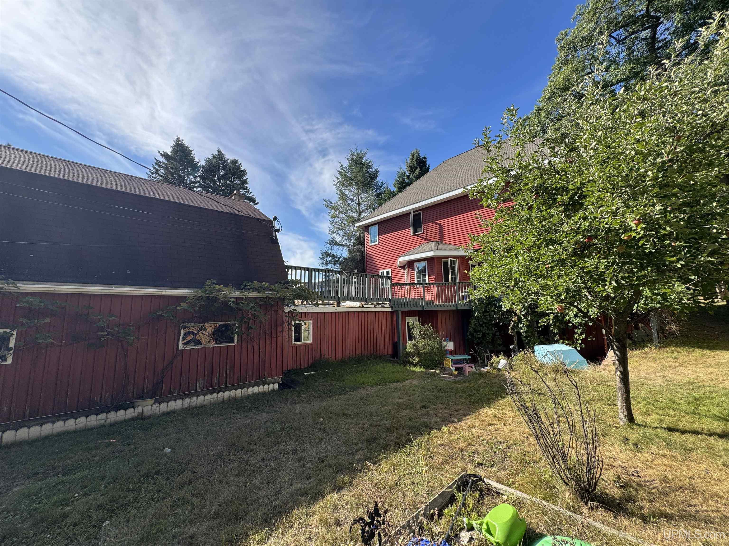 main property photo 38