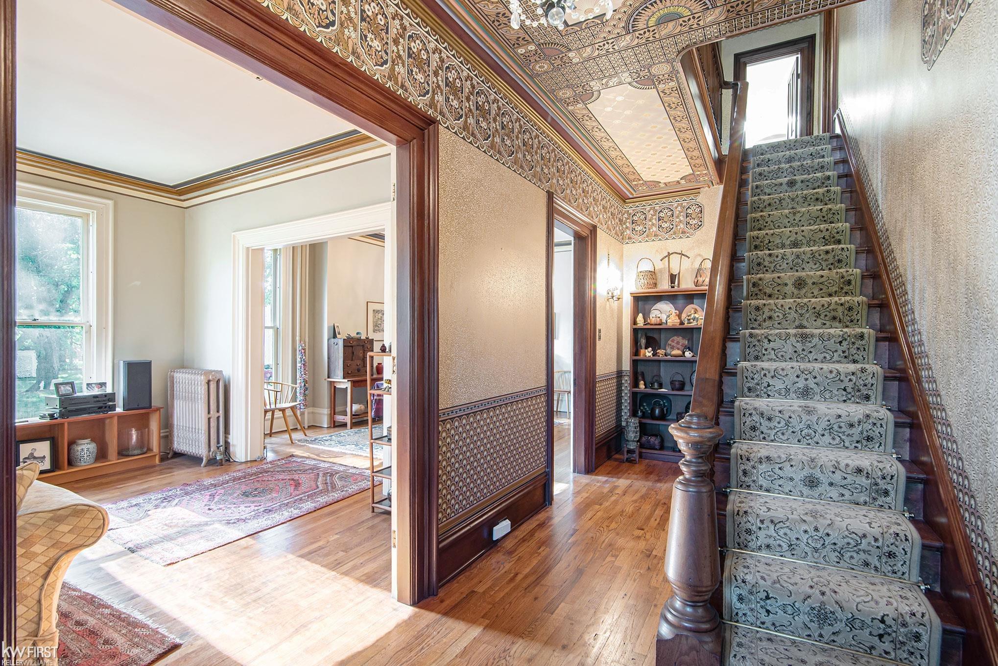 main property photo 19