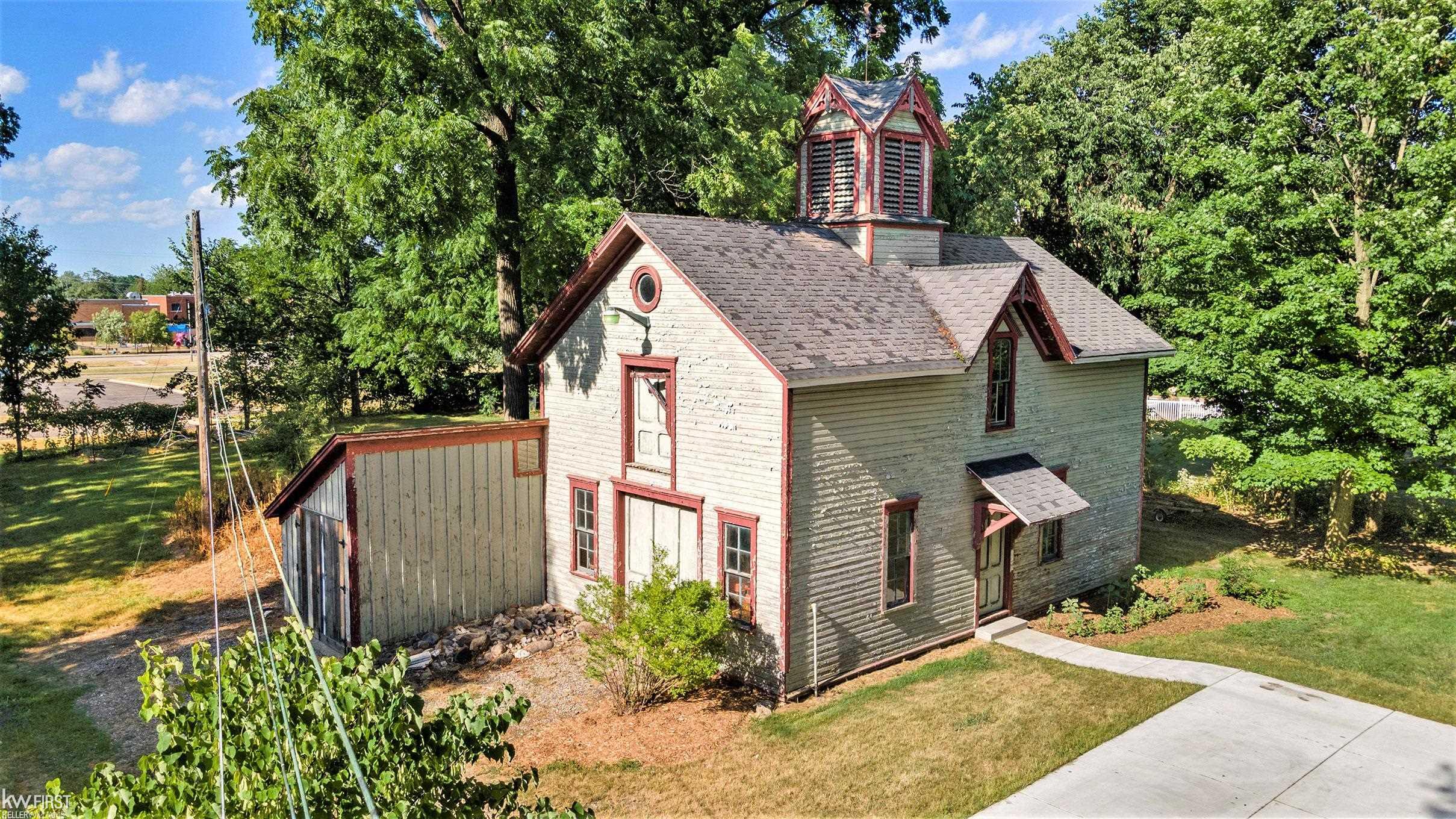 main property photo 4