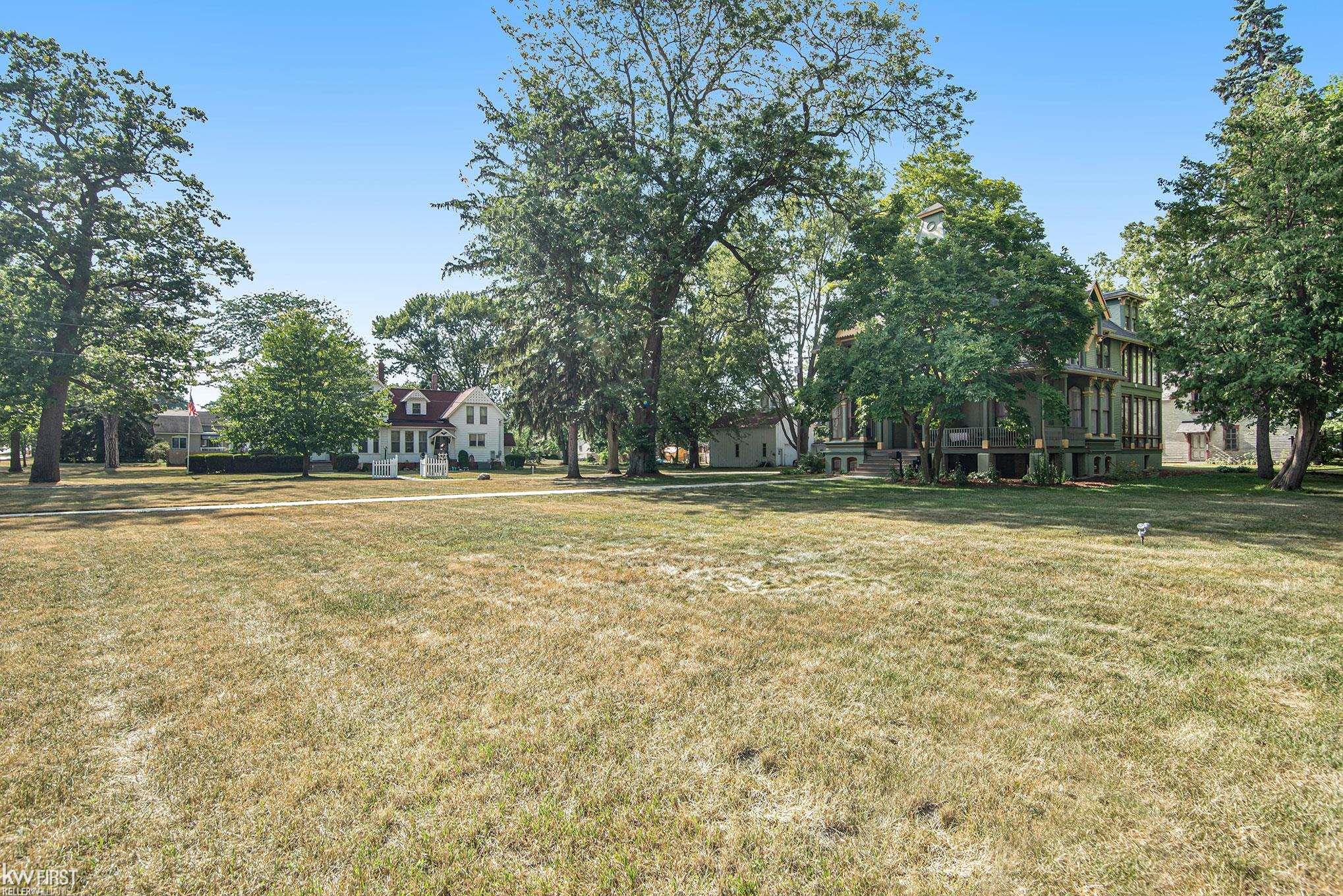 main property photo 48