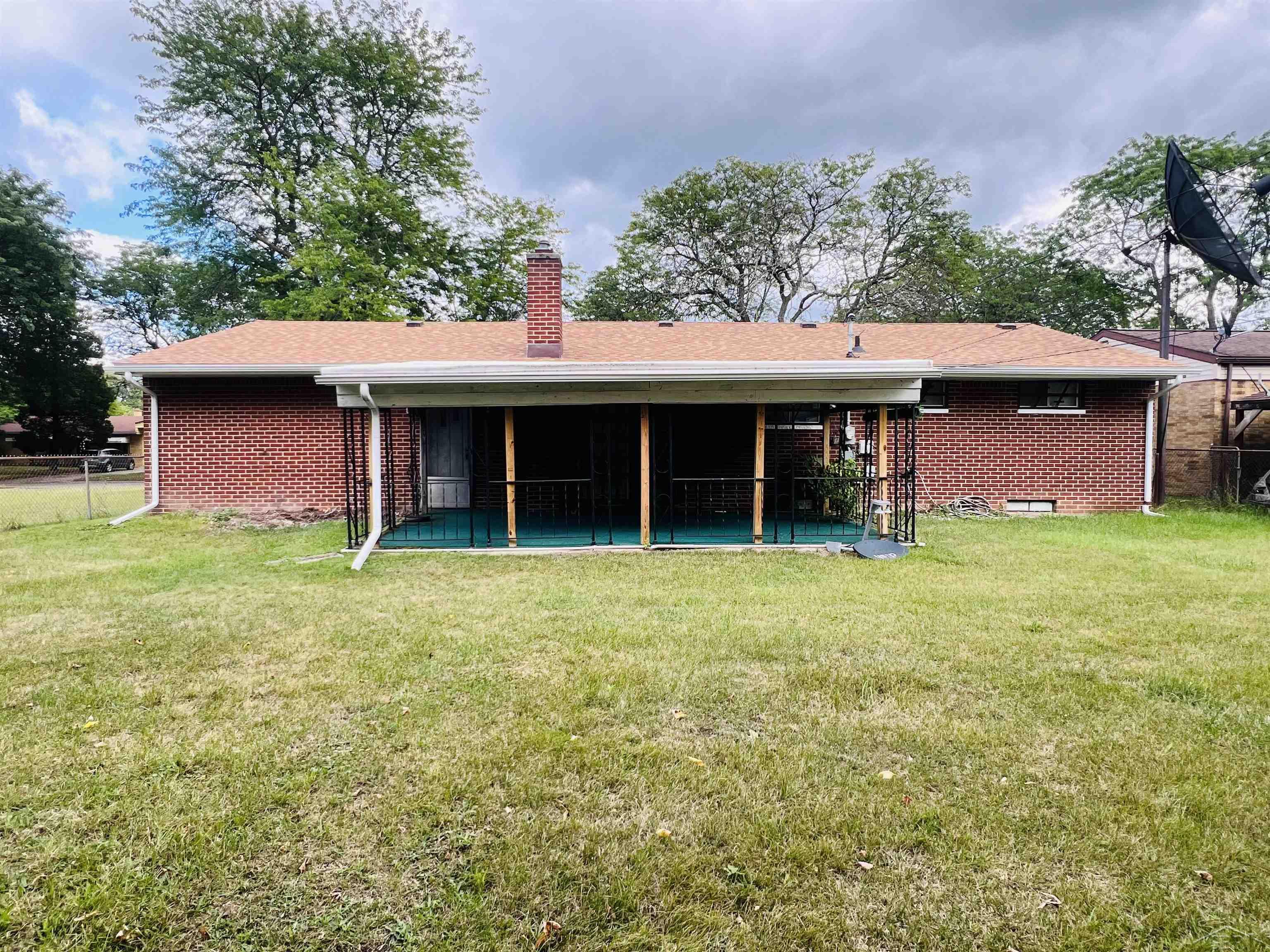 main property photo 3