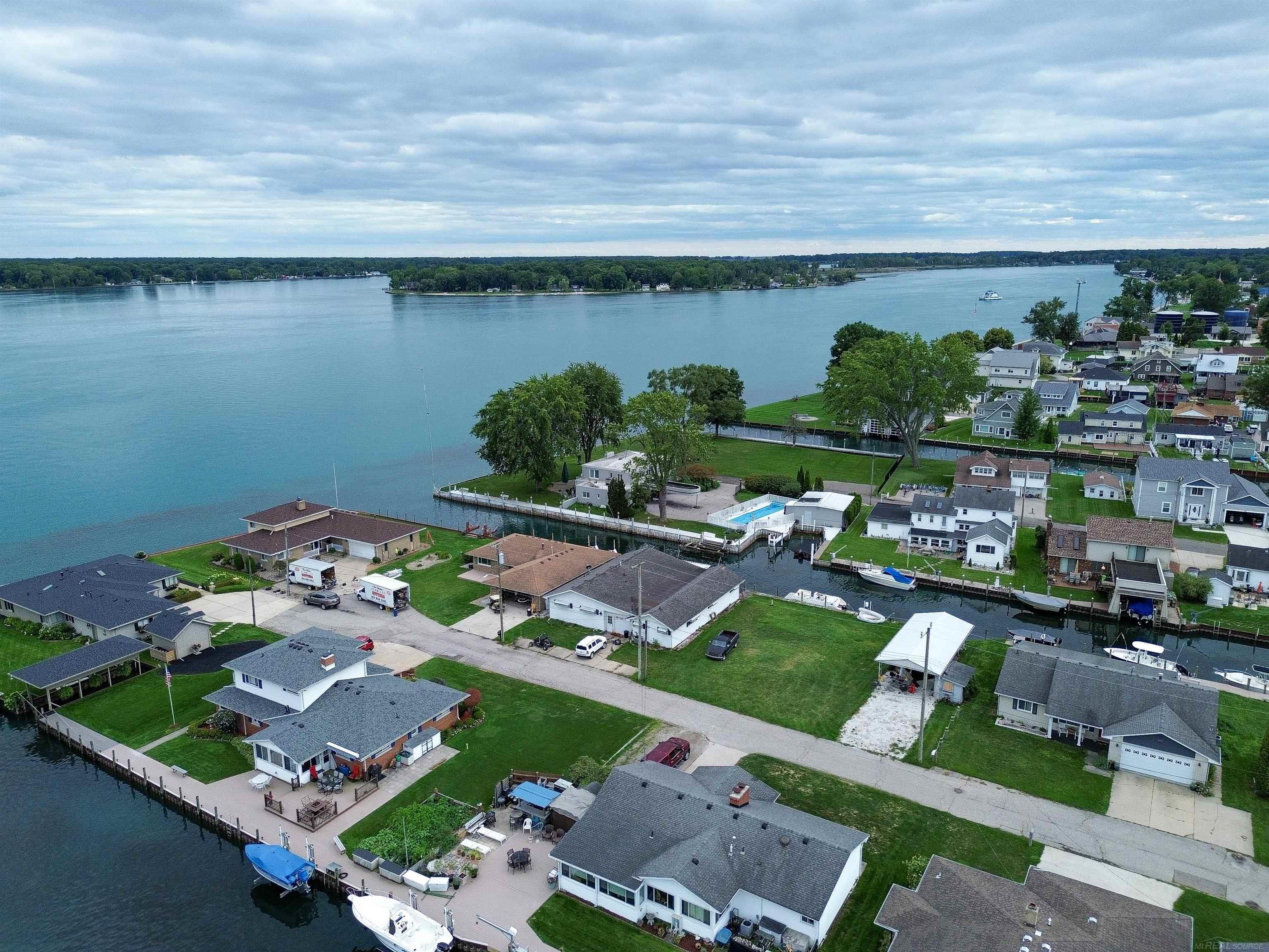 main property photo 46