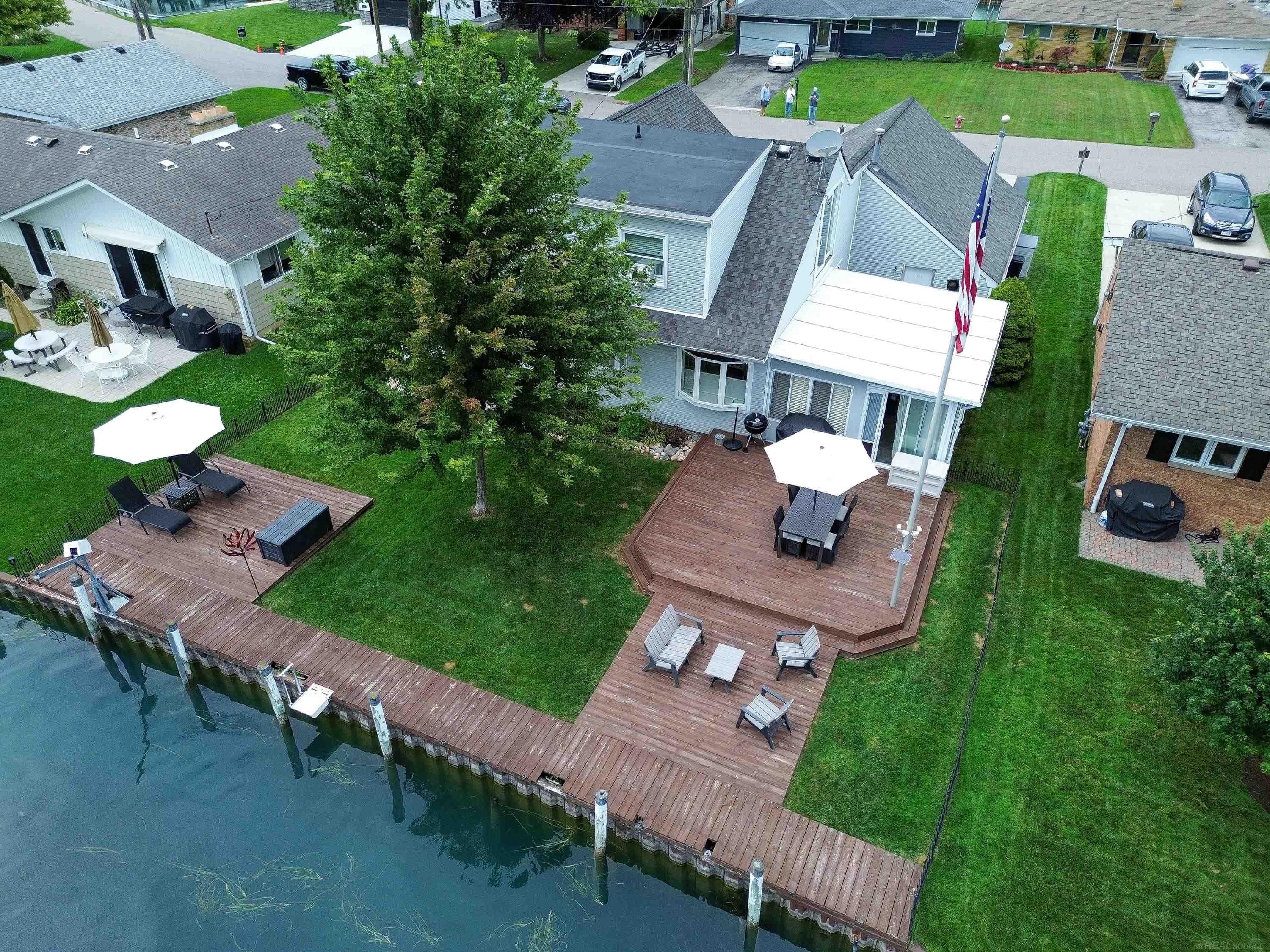 main property photo 49