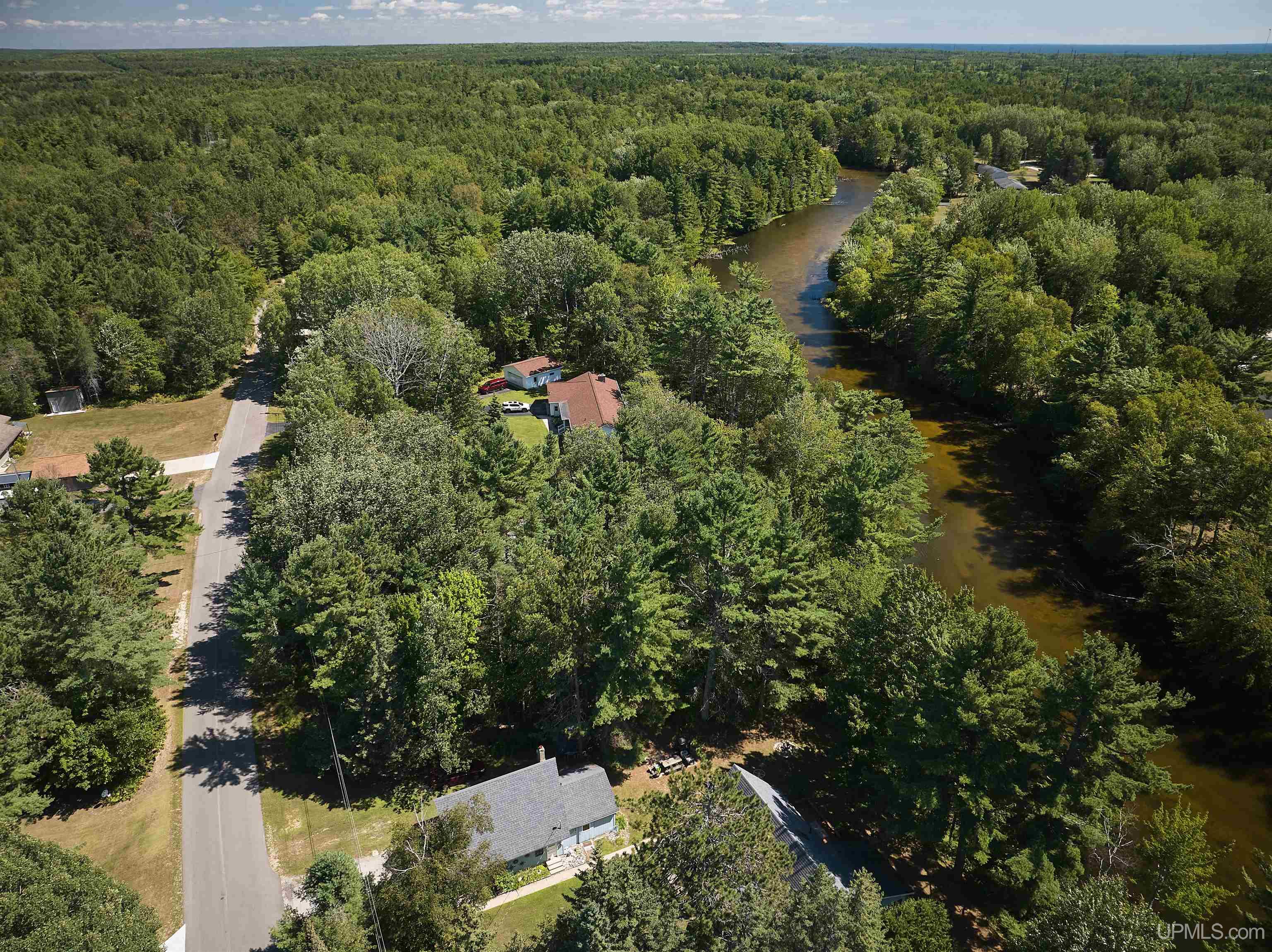 main property photo 48