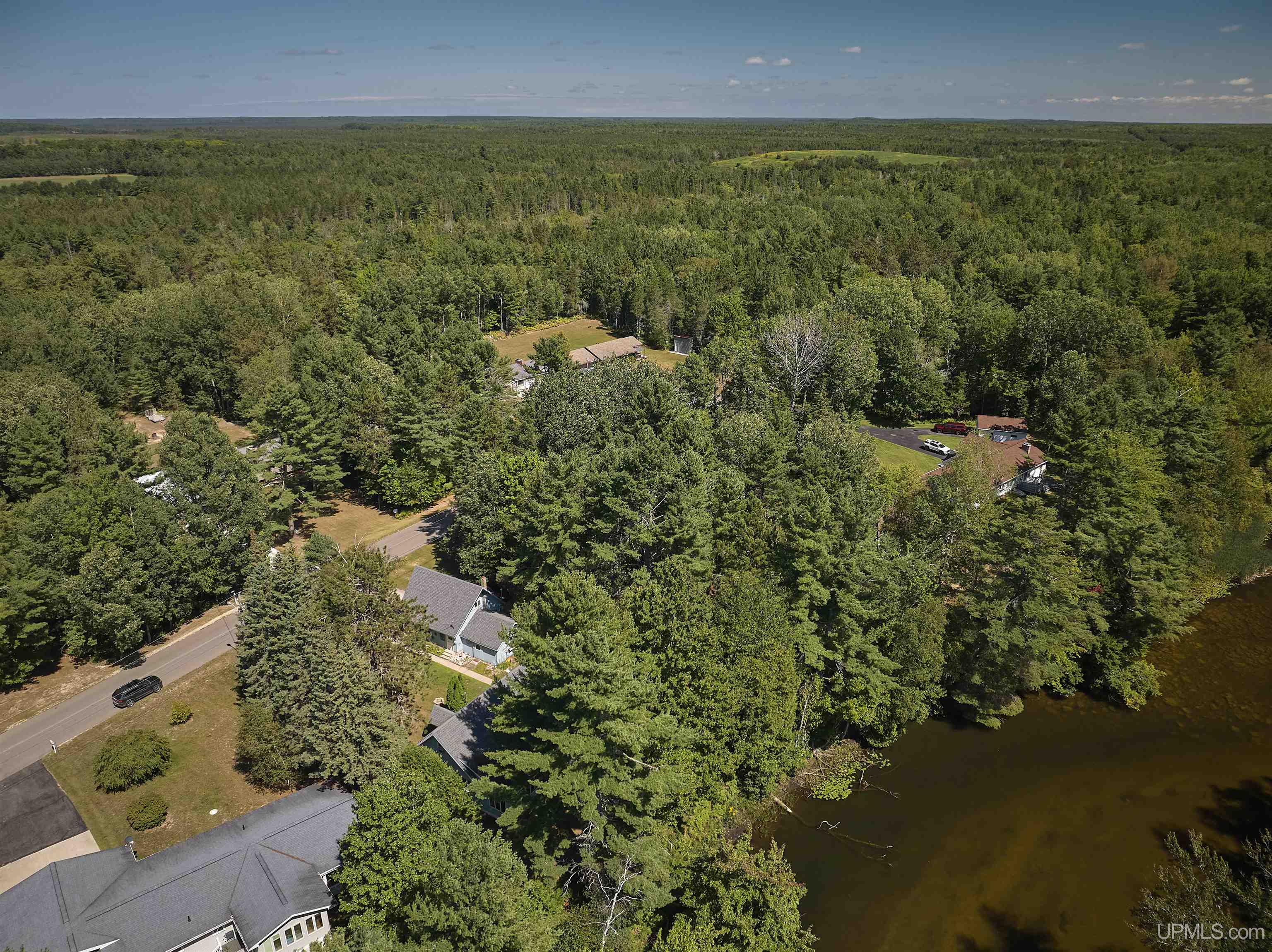 main property photo 50