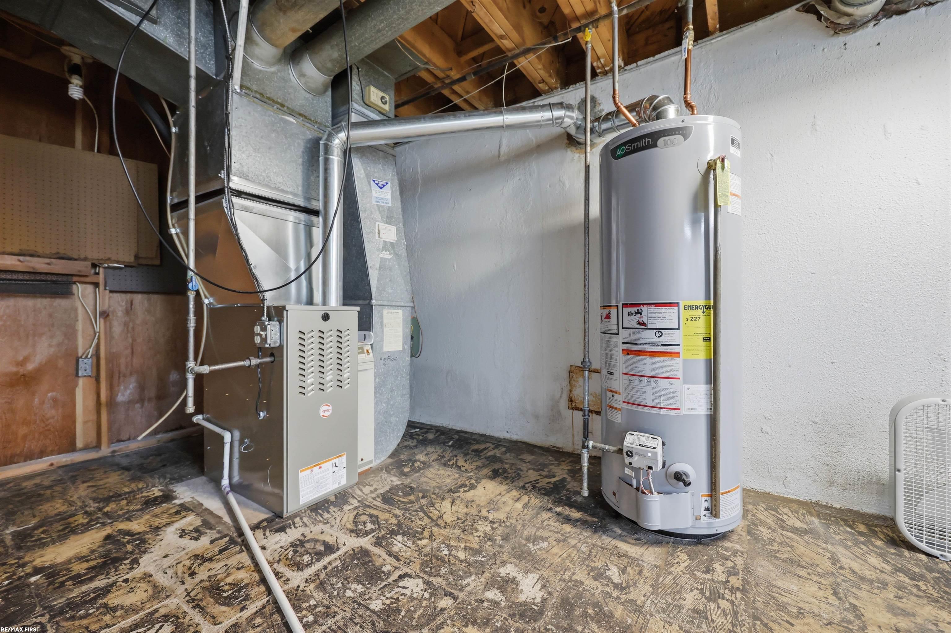 main property photo 23