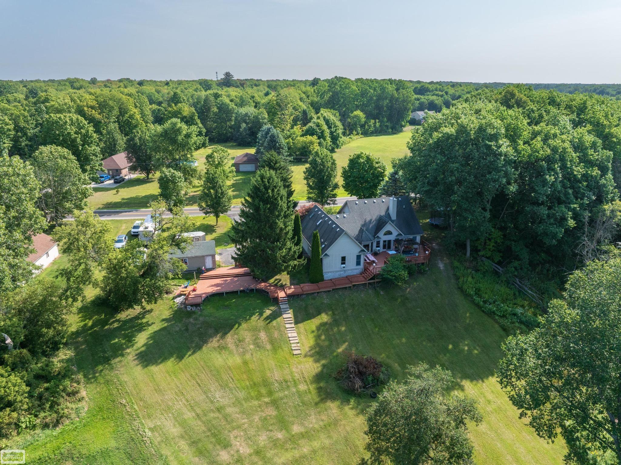 main property photo 43