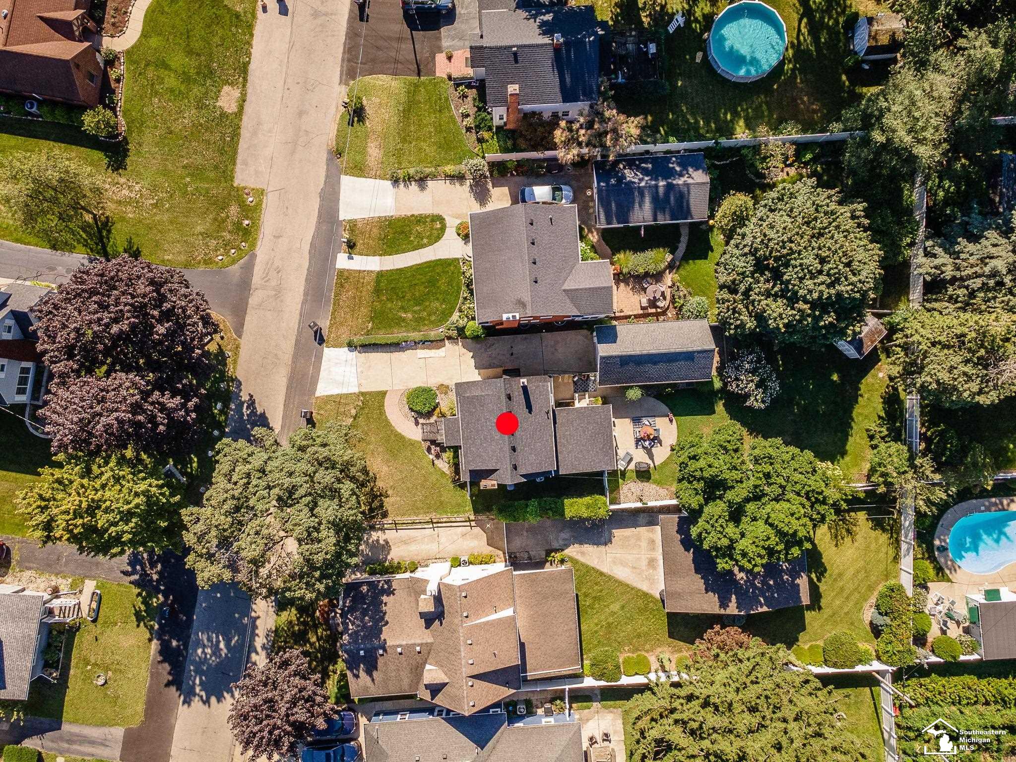 main property photo 49