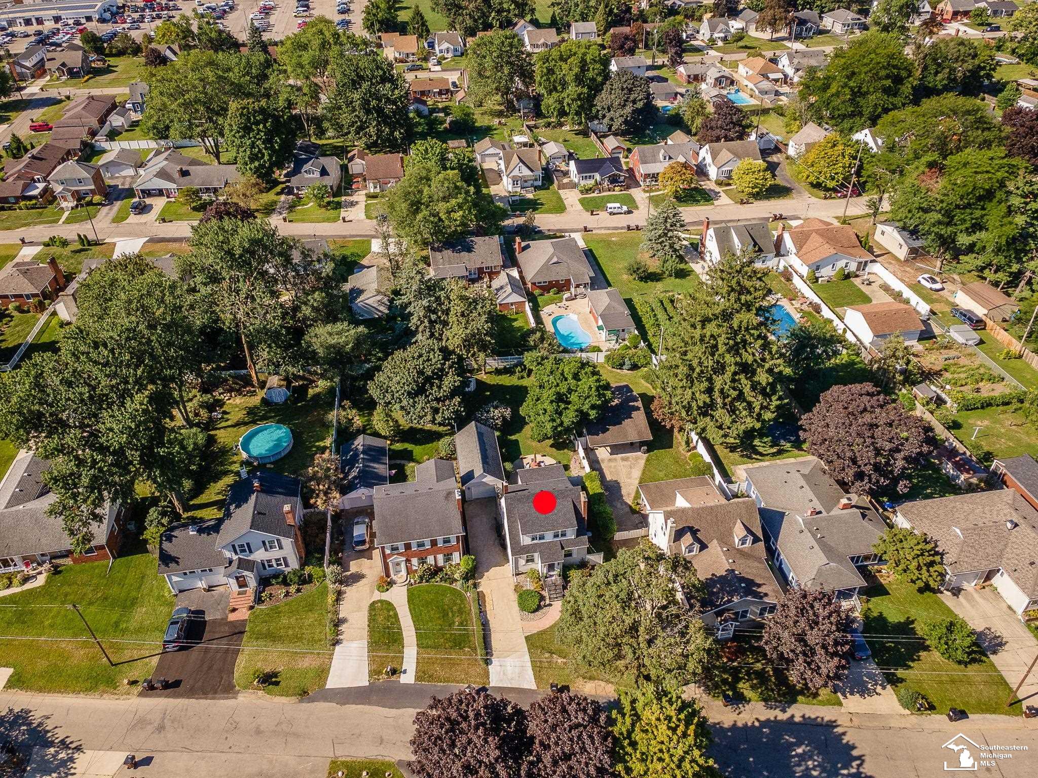 main property photo 50