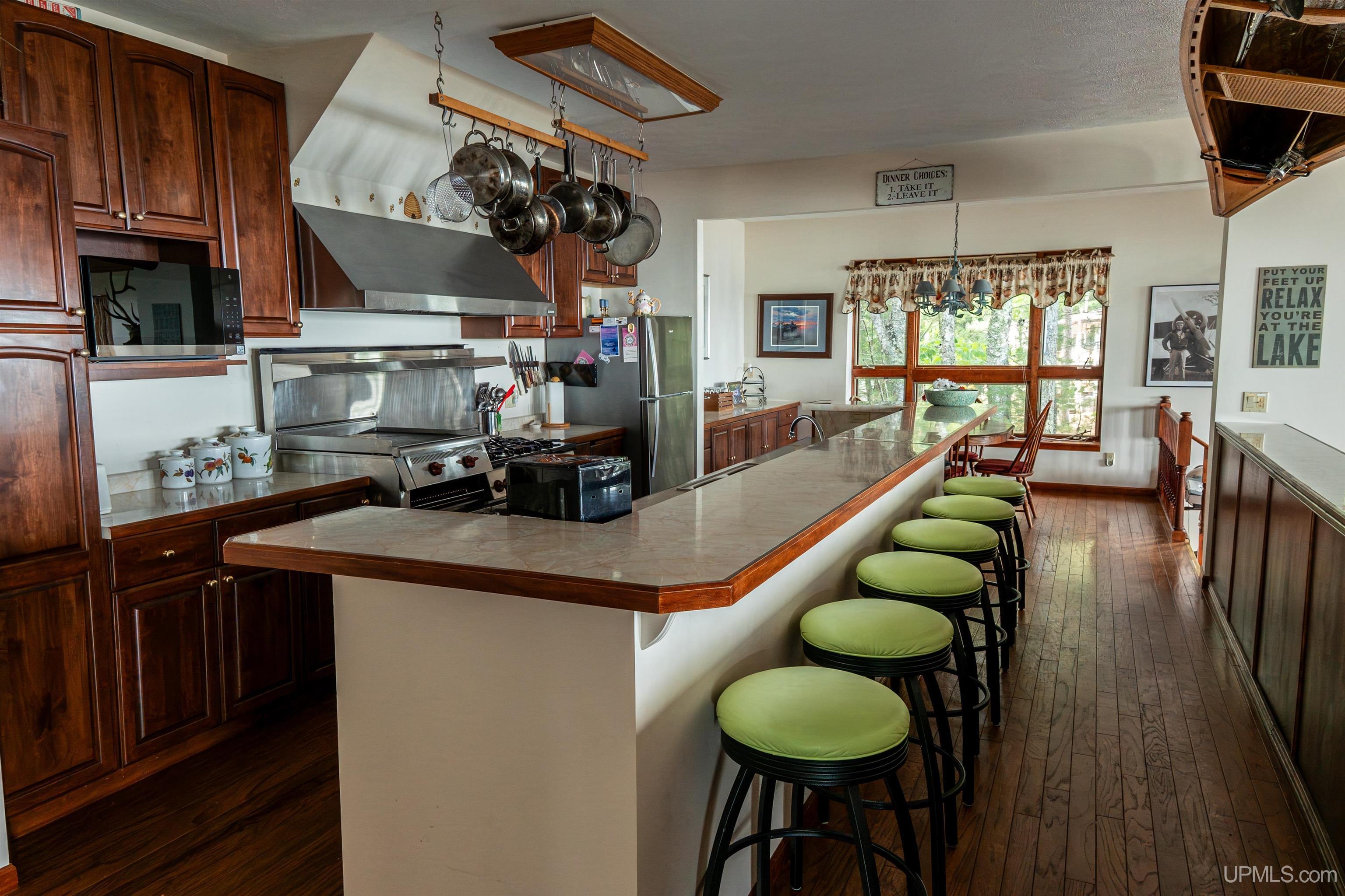 main property photo 22
