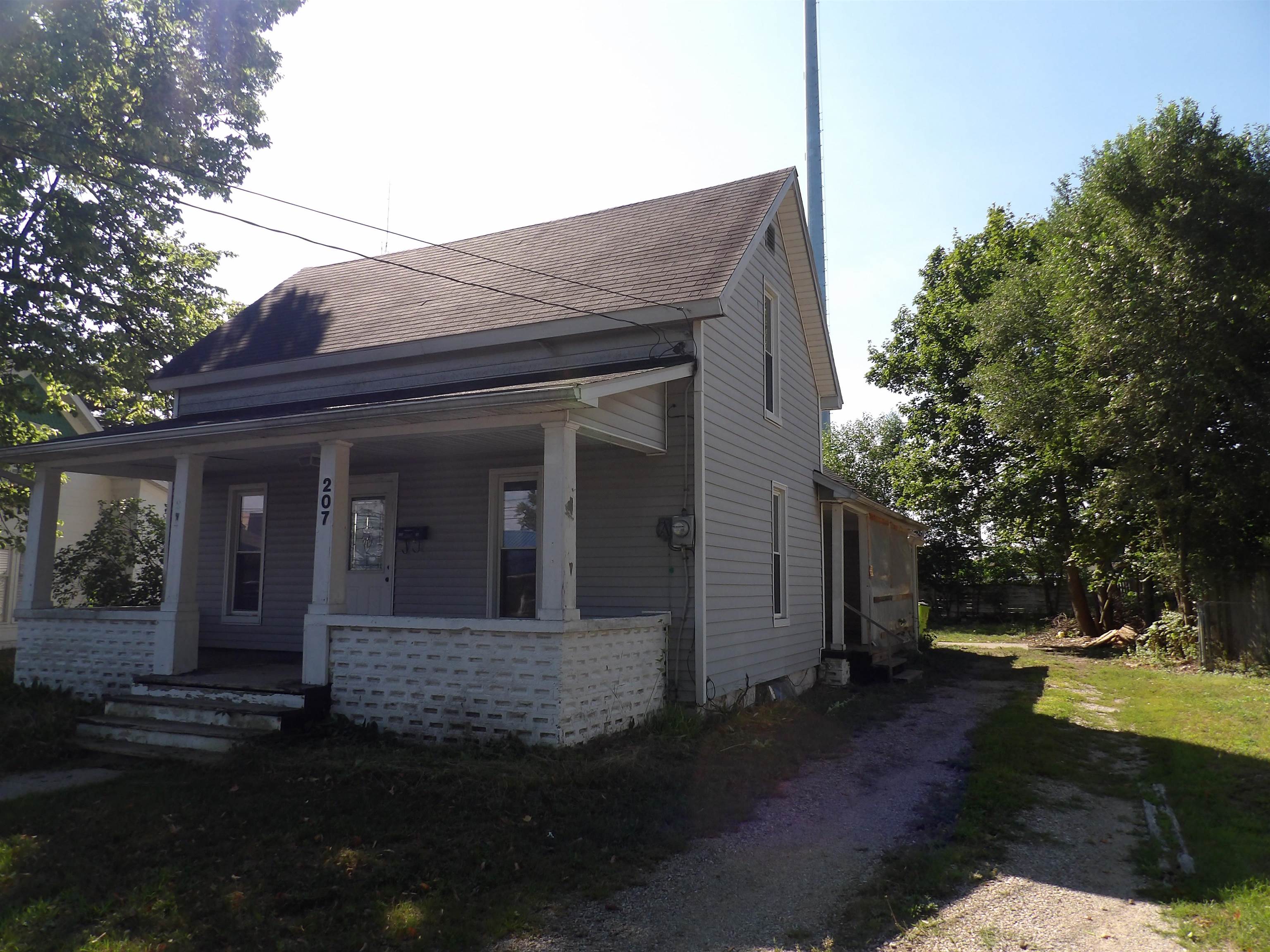 main property photo 2