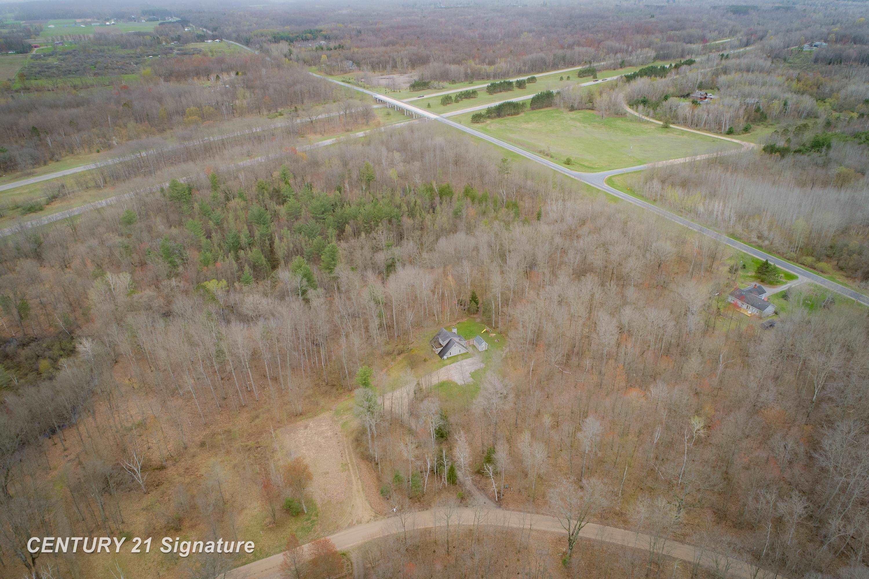 main property photo 33
