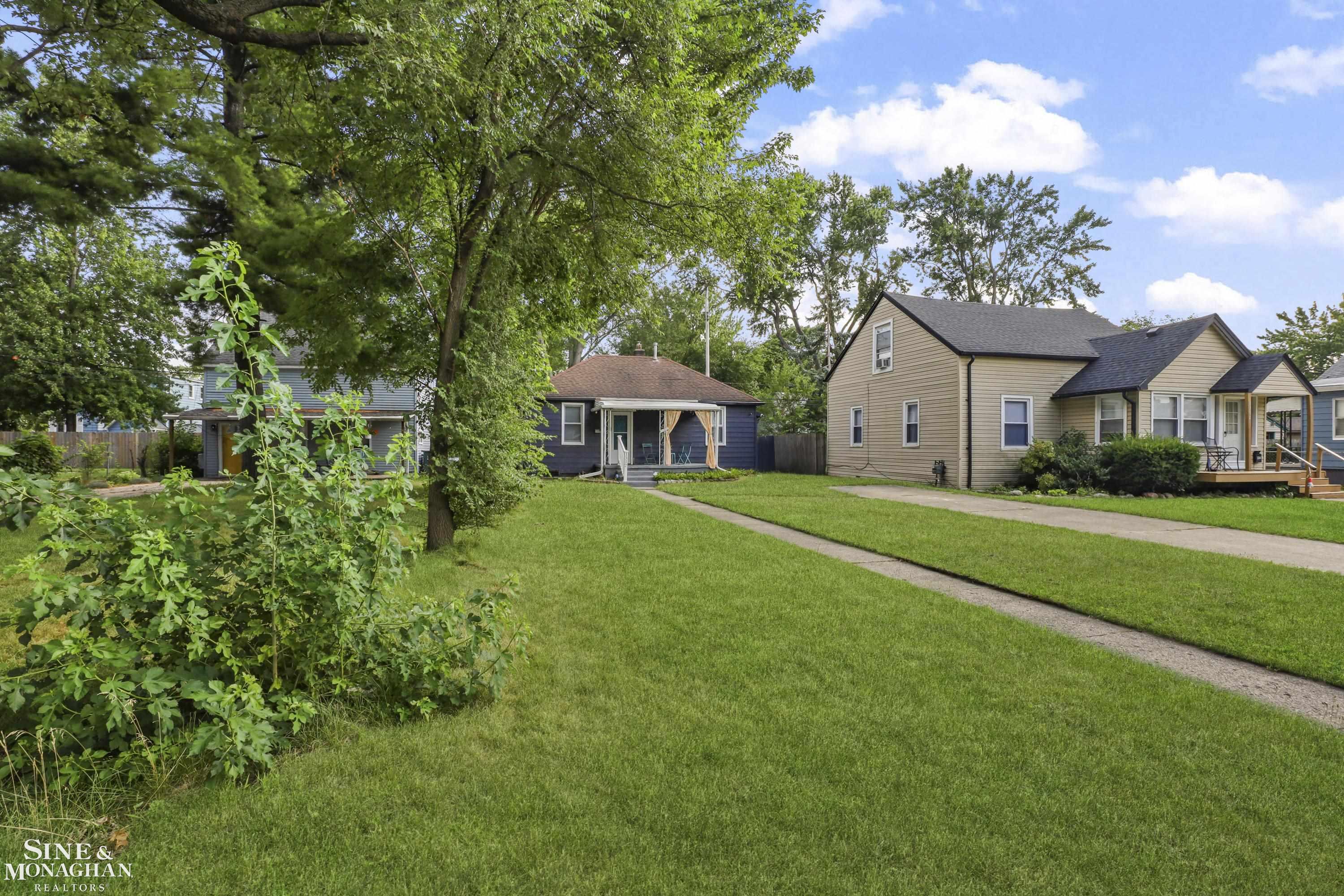 main property photo 19