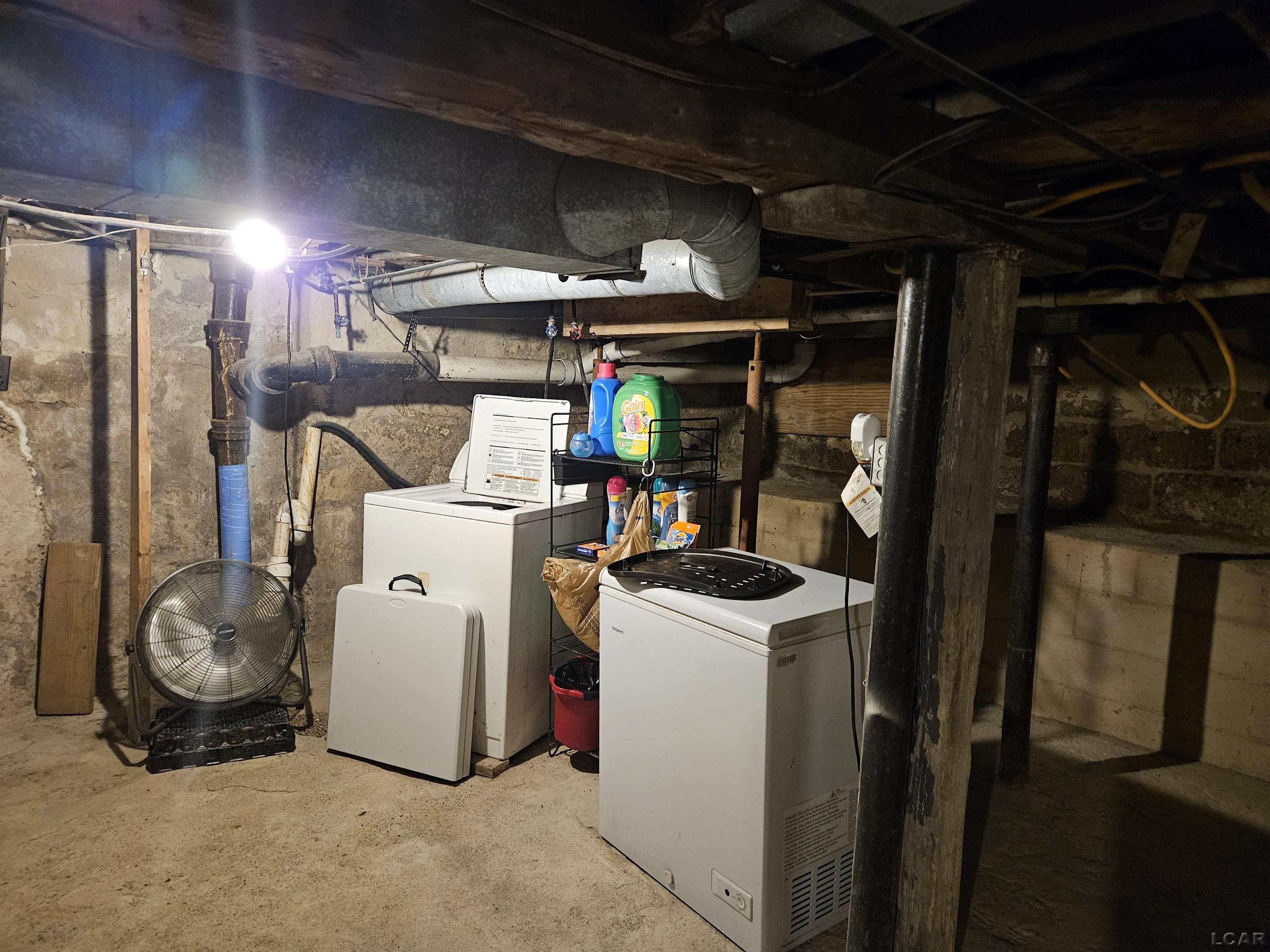 main property photo 20