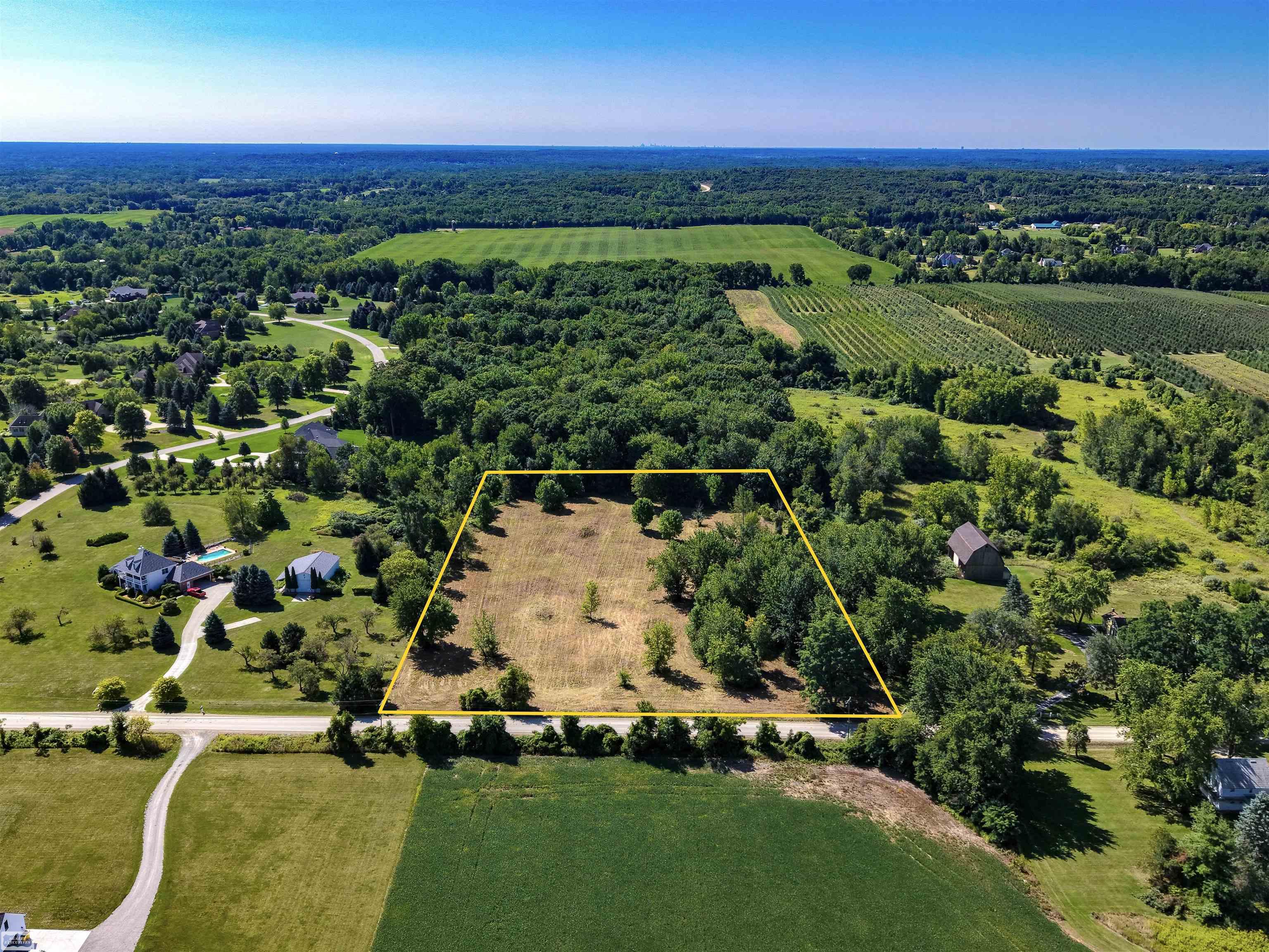 main property photo 13