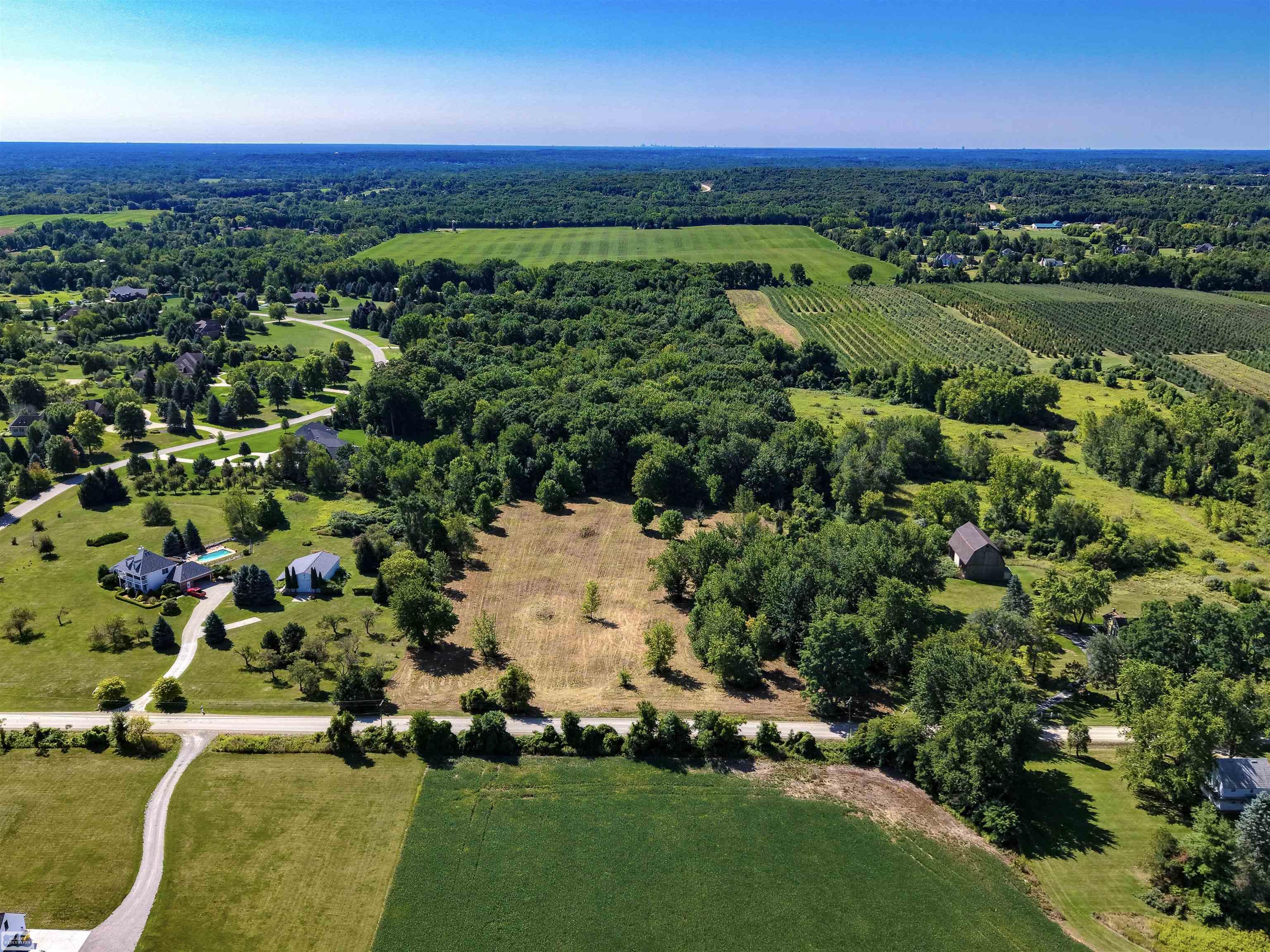 main property photo 9