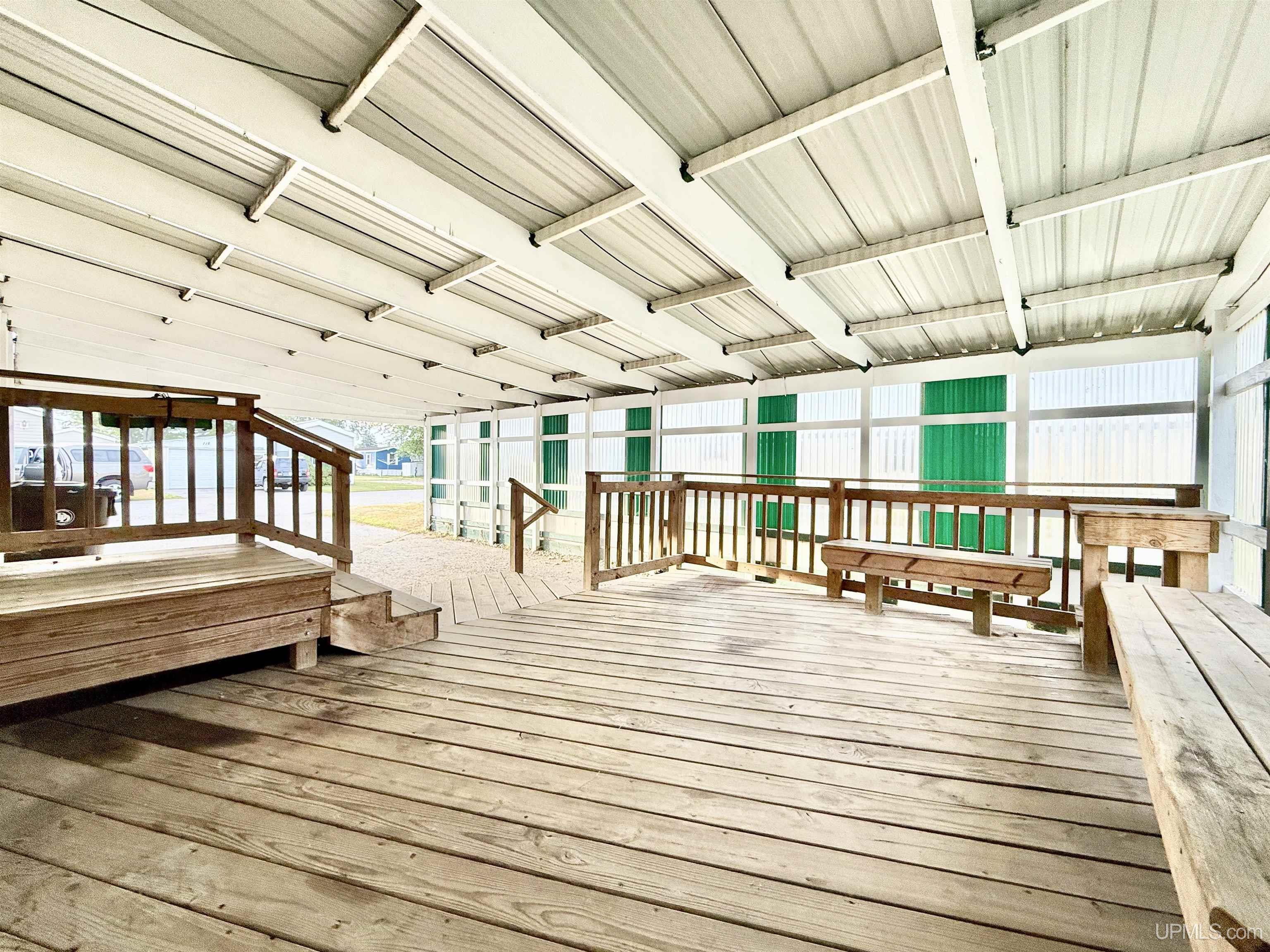 main property photo 19