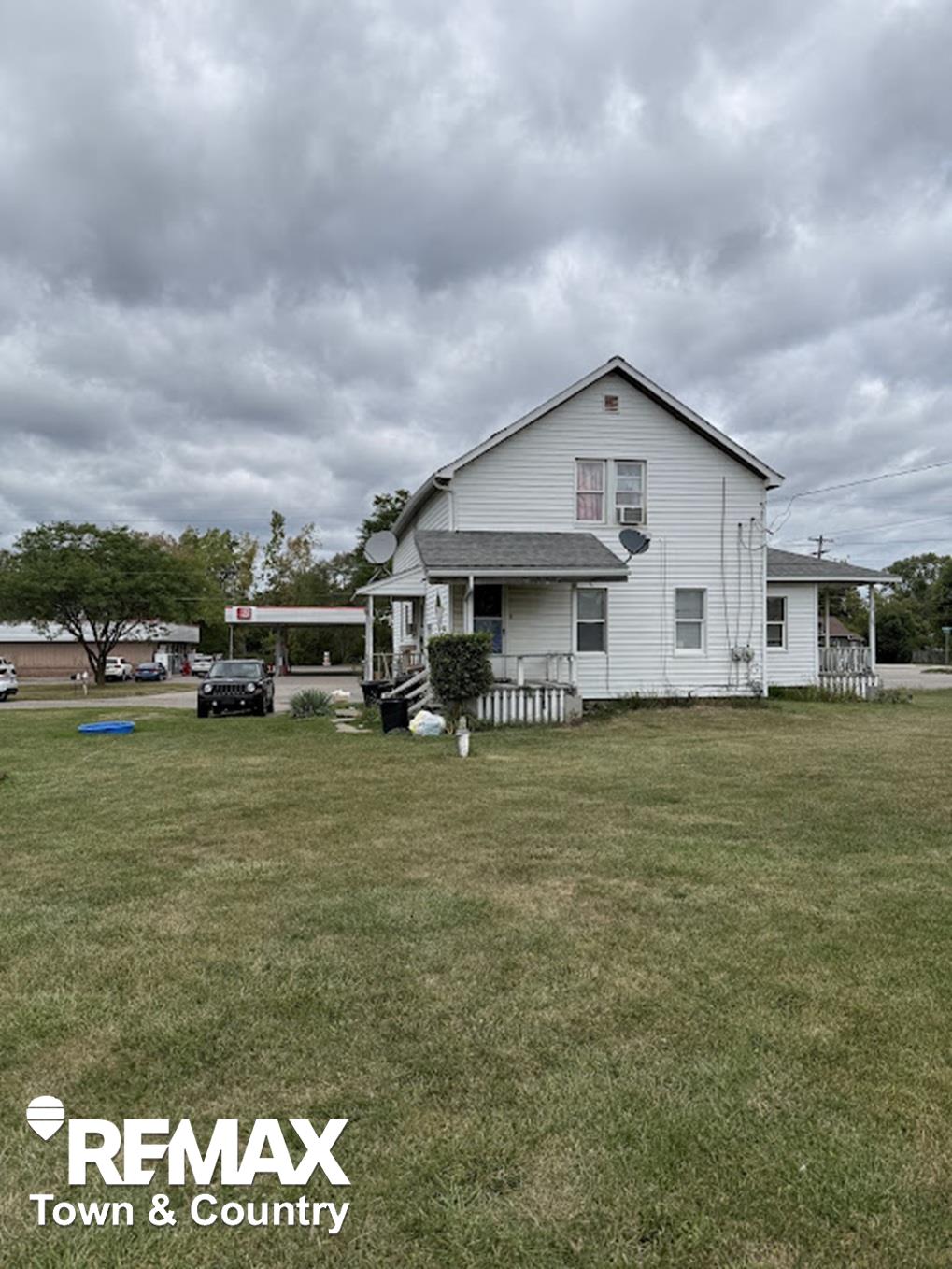 main property photo 11