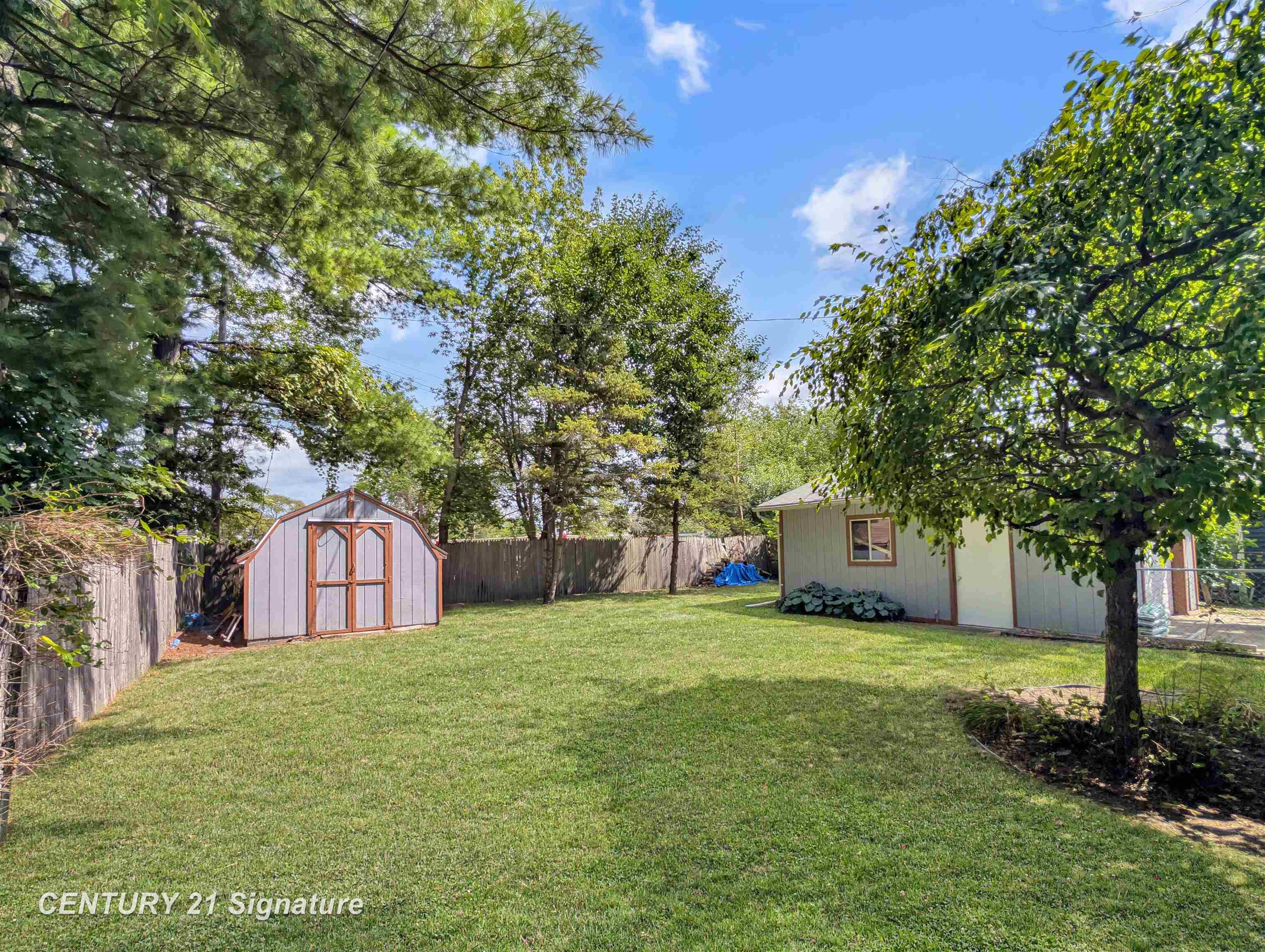 main property photo 21