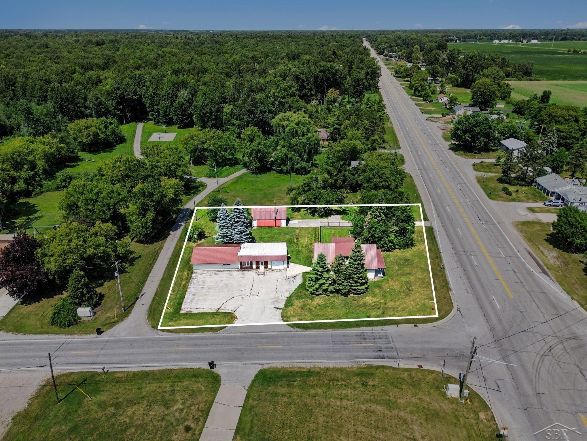 main property photo 10