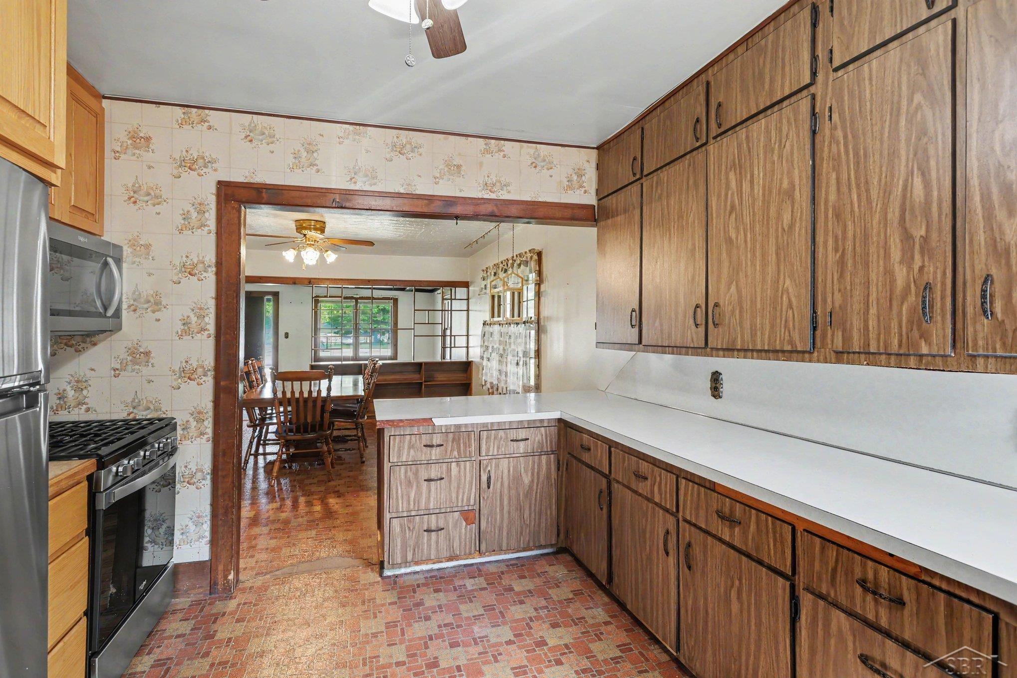 main property photo 19
