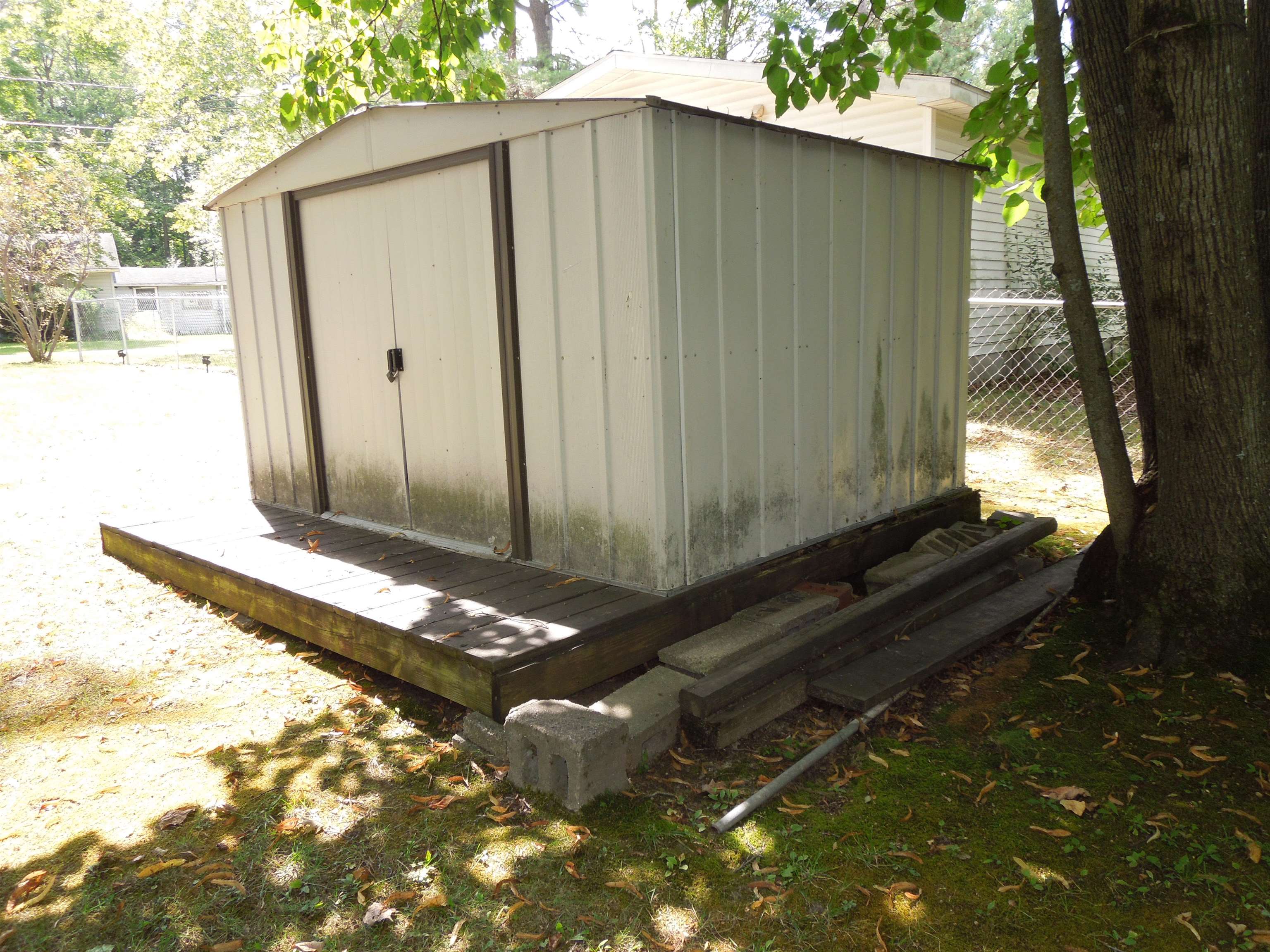 main property photo 8