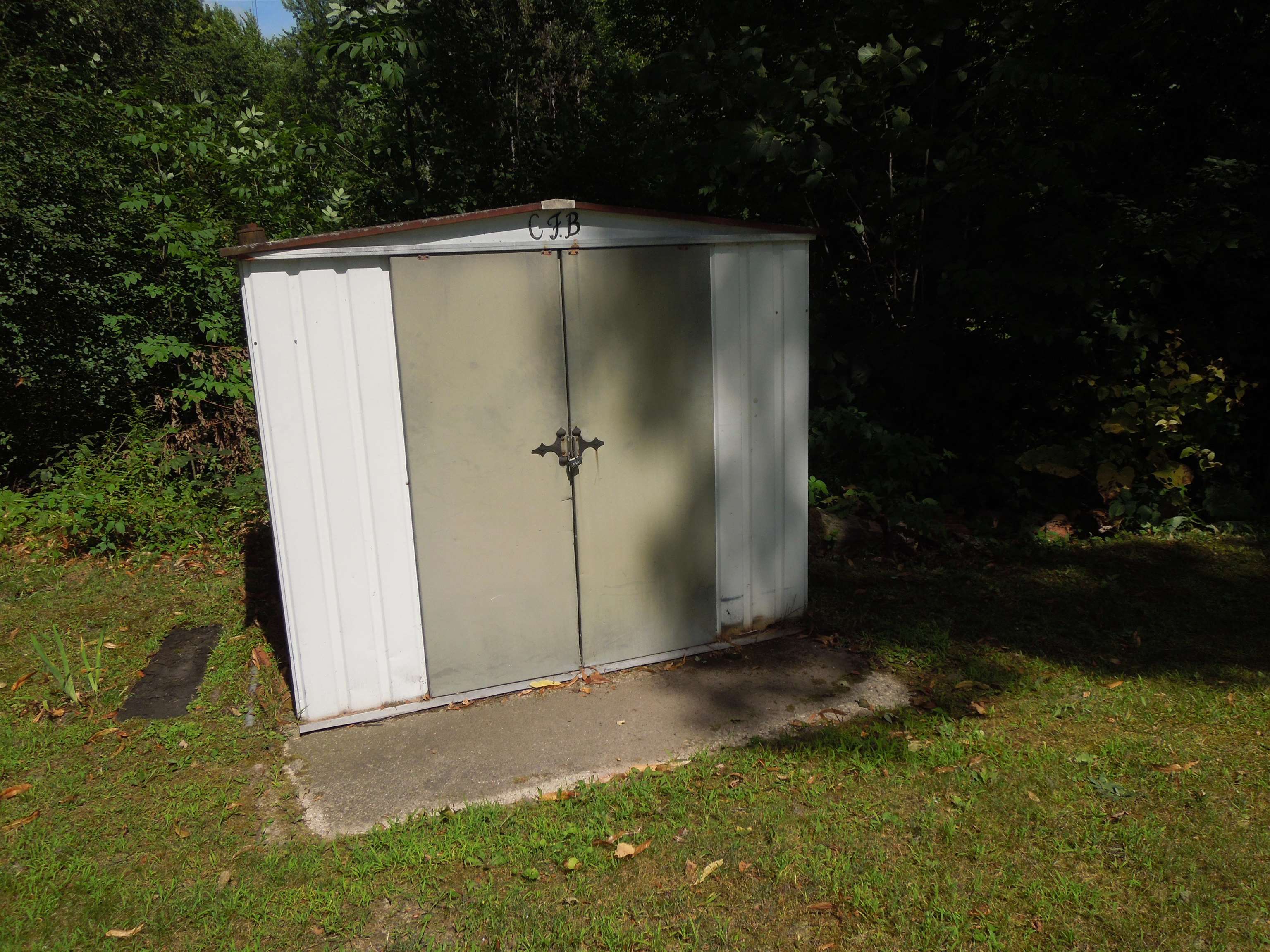 main property photo 9