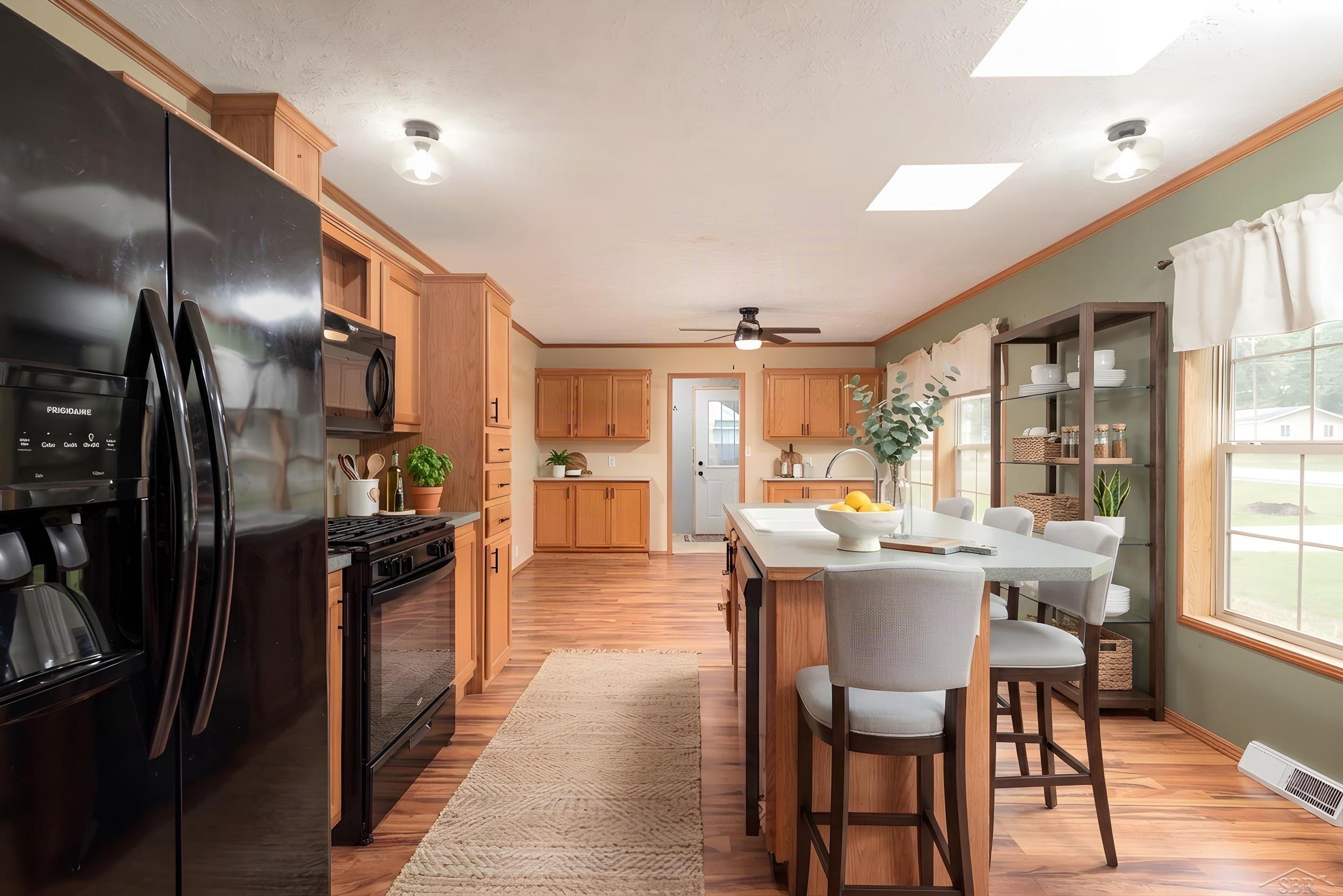 main property photo 11