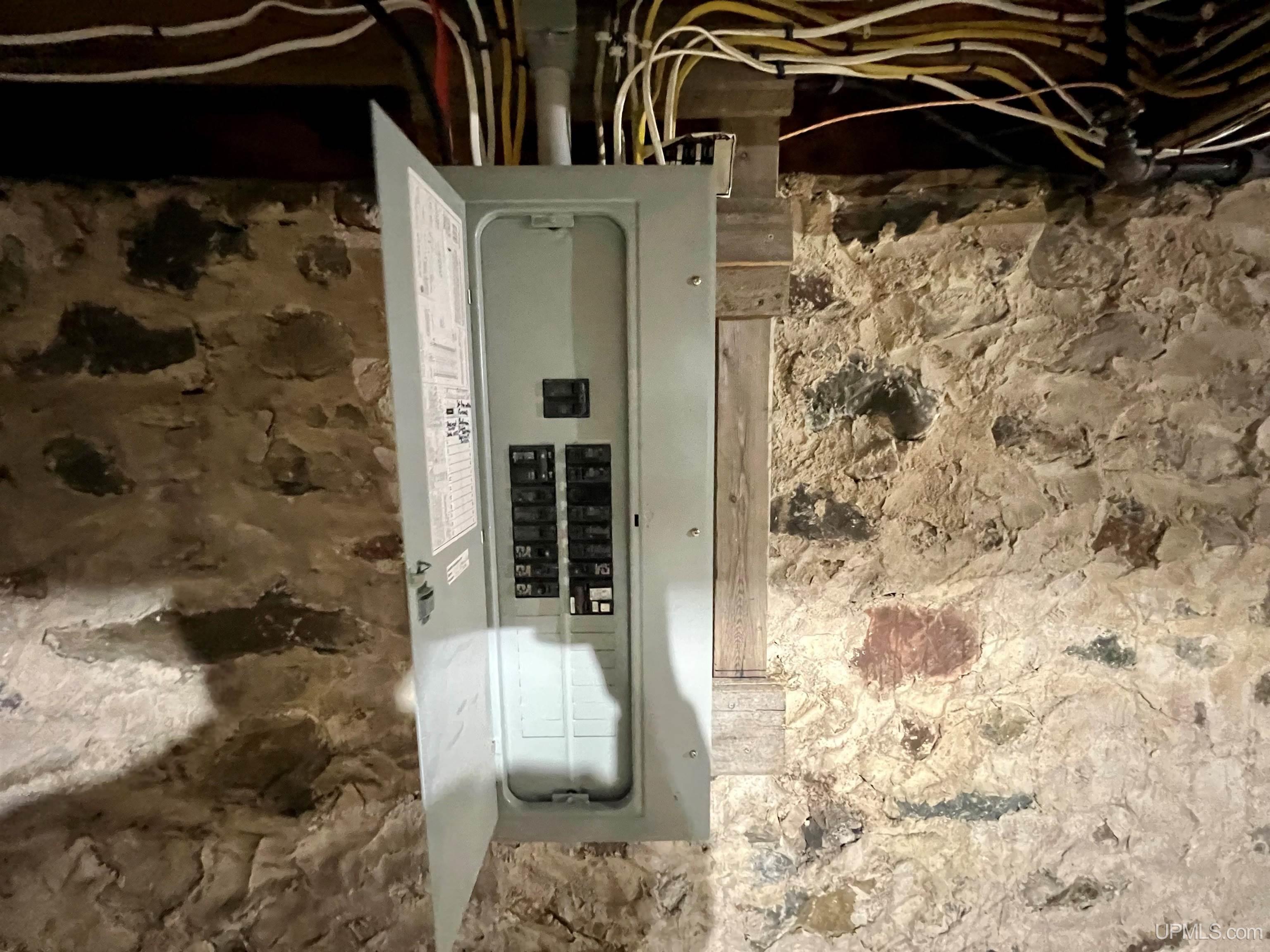 main property photo 18