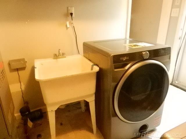 main property photo 14