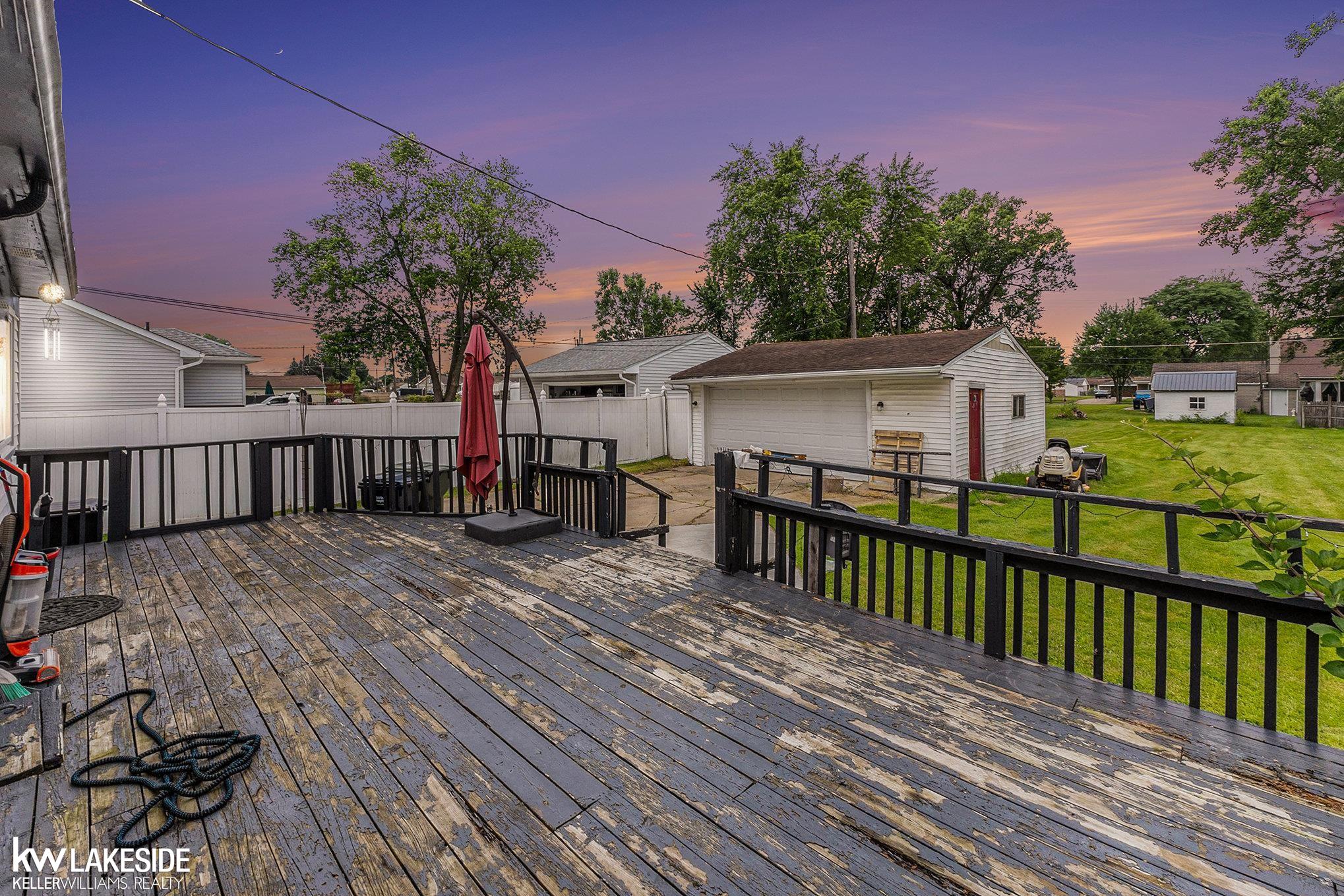 main property photo 12