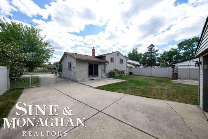 main property photo 21