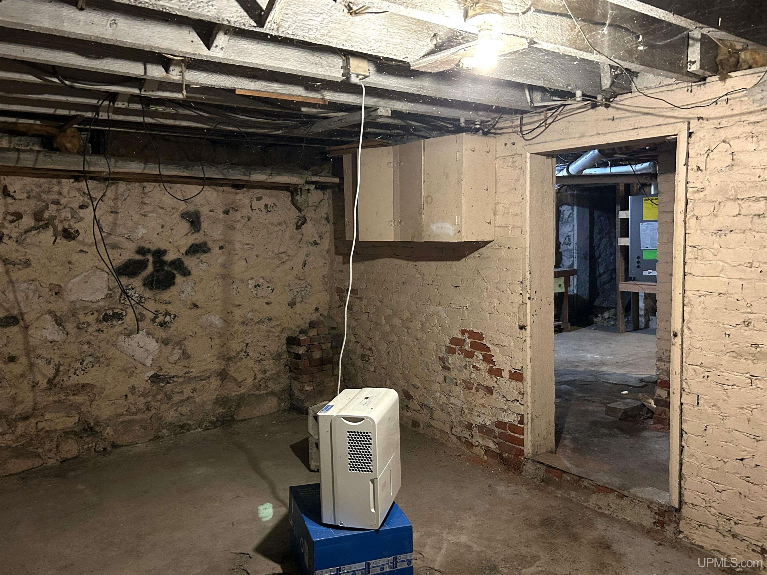 main property photo 45