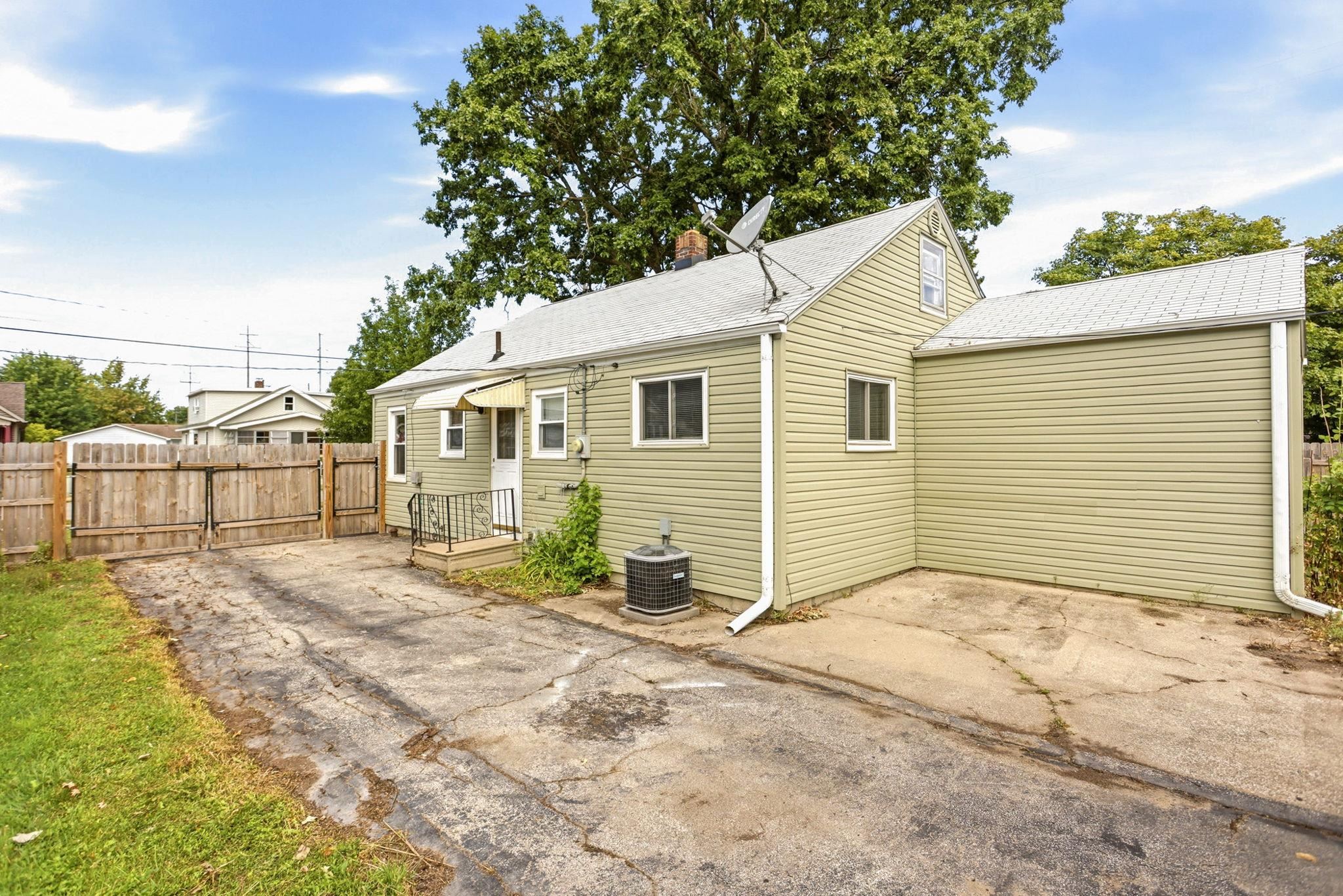 main property photo 27