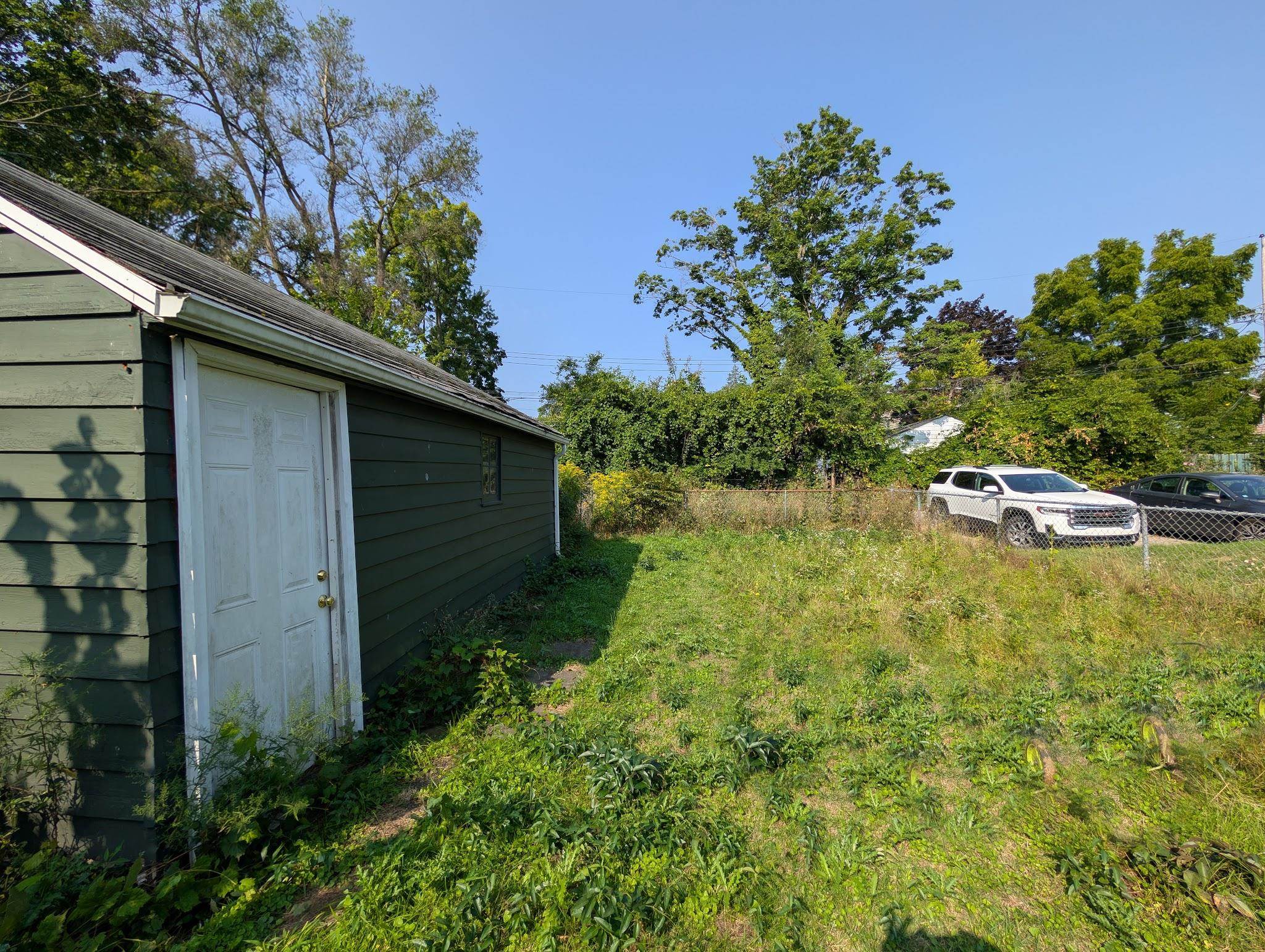 main property photo 15