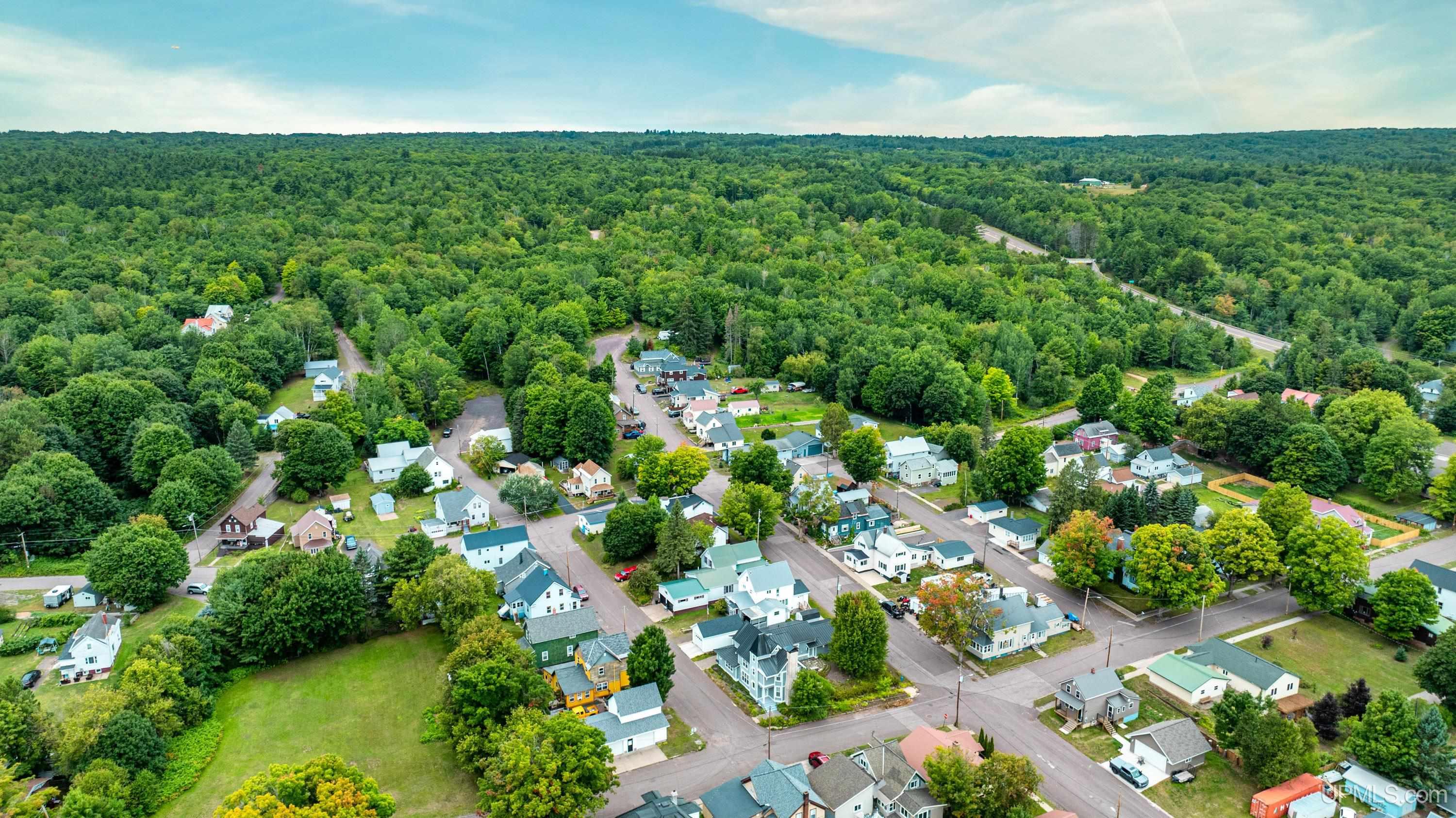 main property photo 17