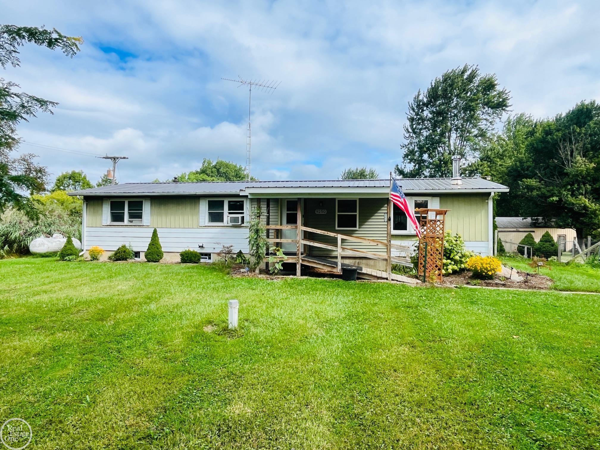 main property photo 10