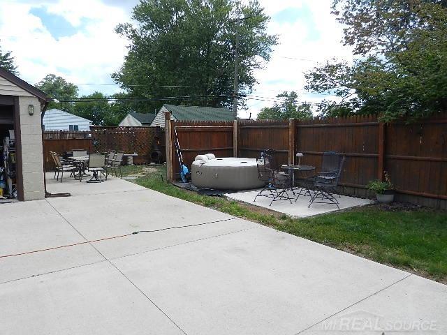 main property photo 38