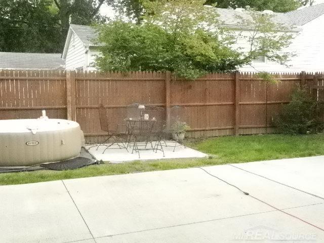 main property photo 75