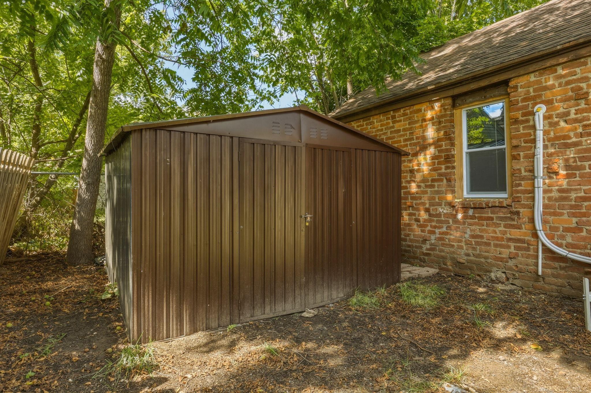 main property photo 41