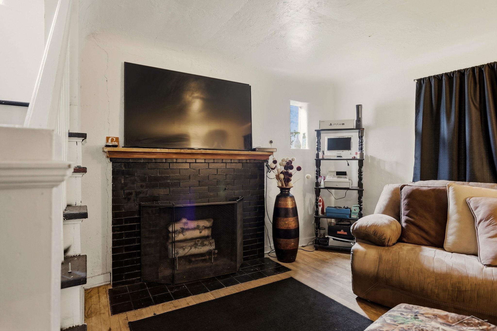 main property photo 7