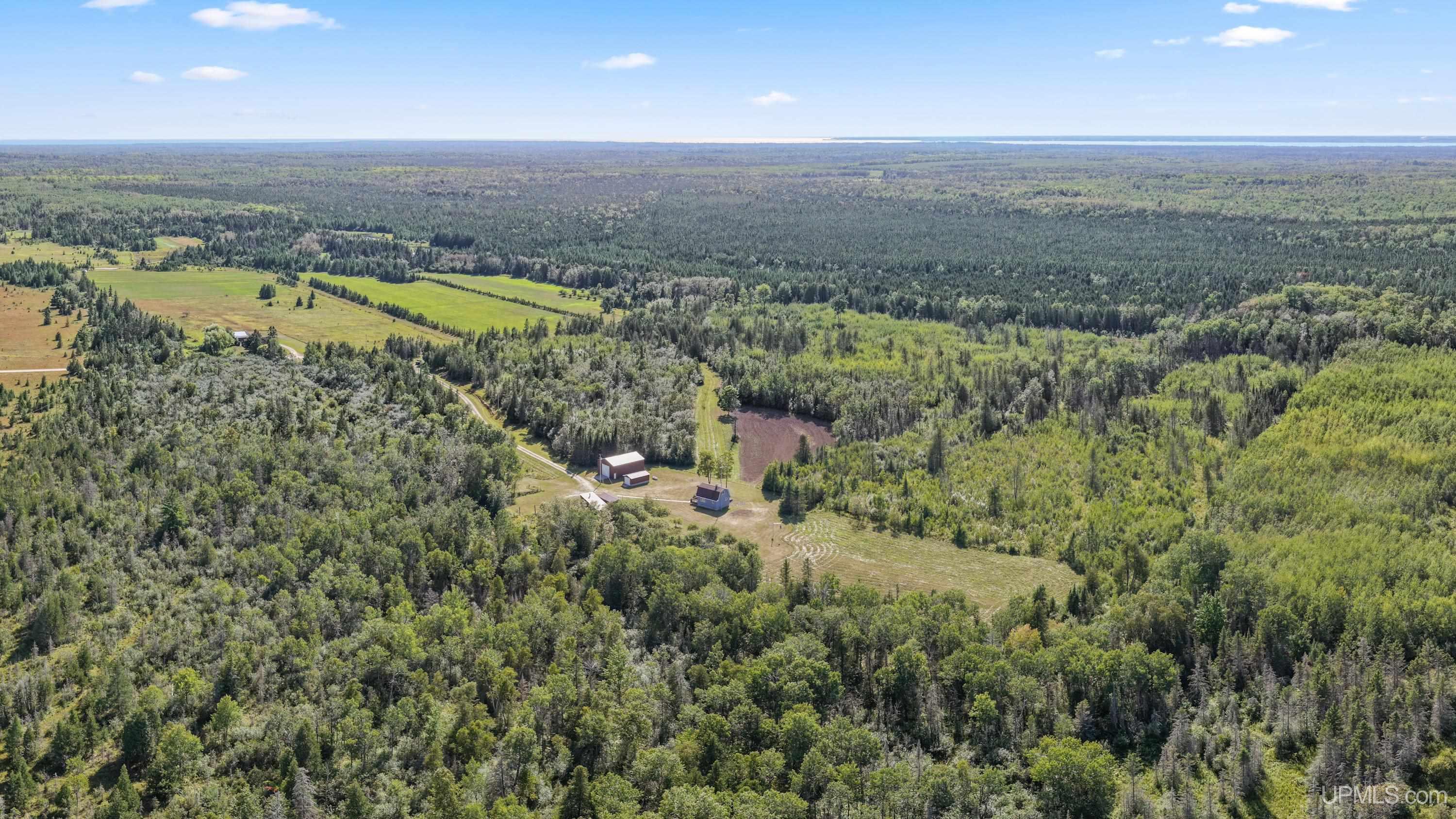main property photo 30