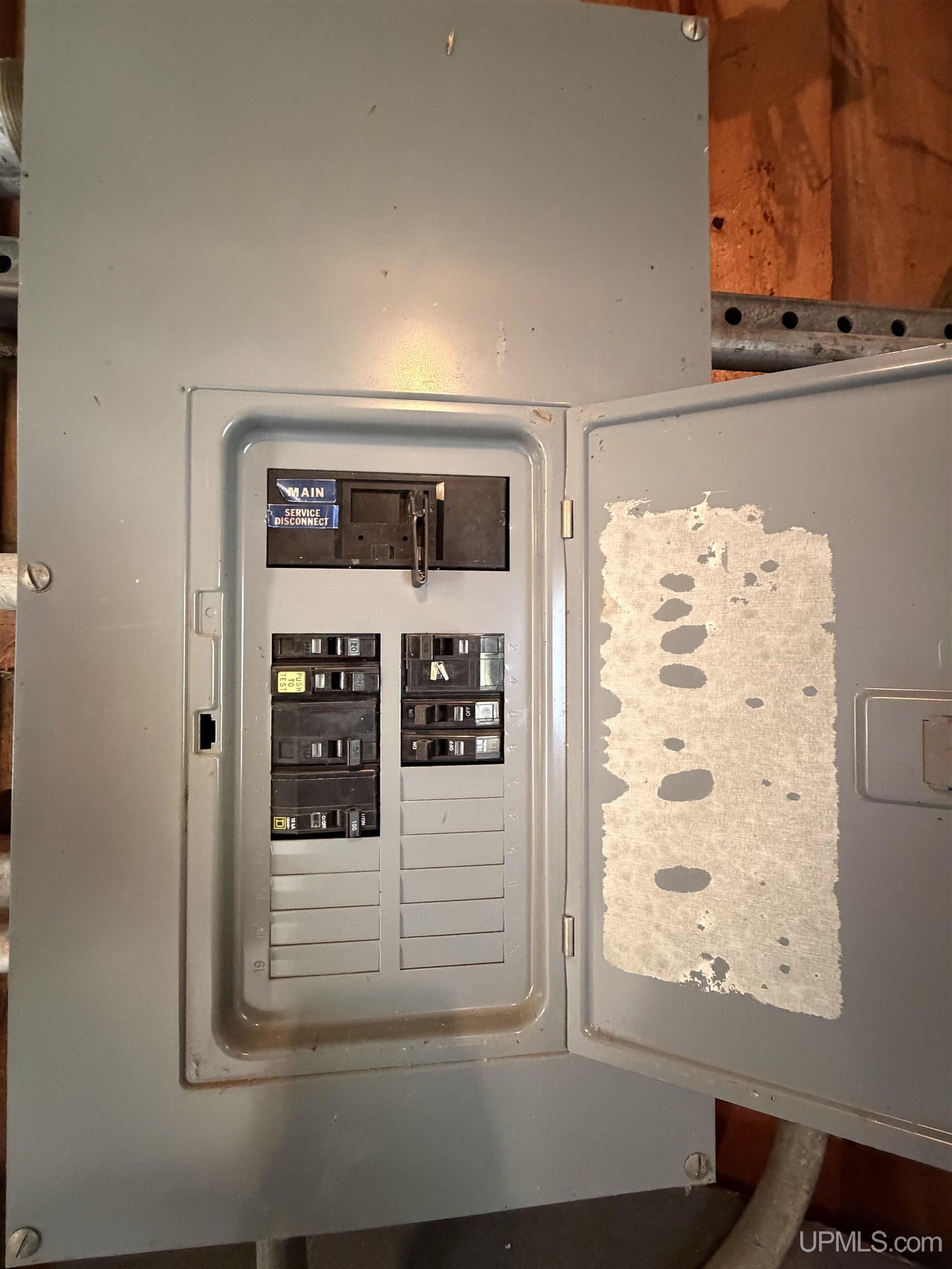 main property photo 36