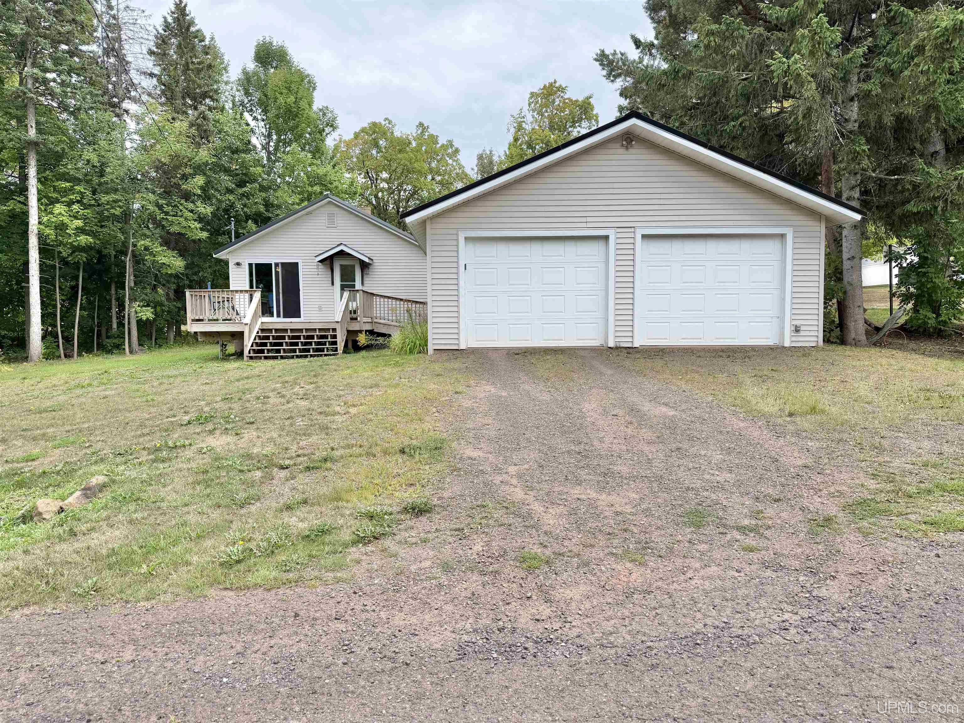 main property photo 0