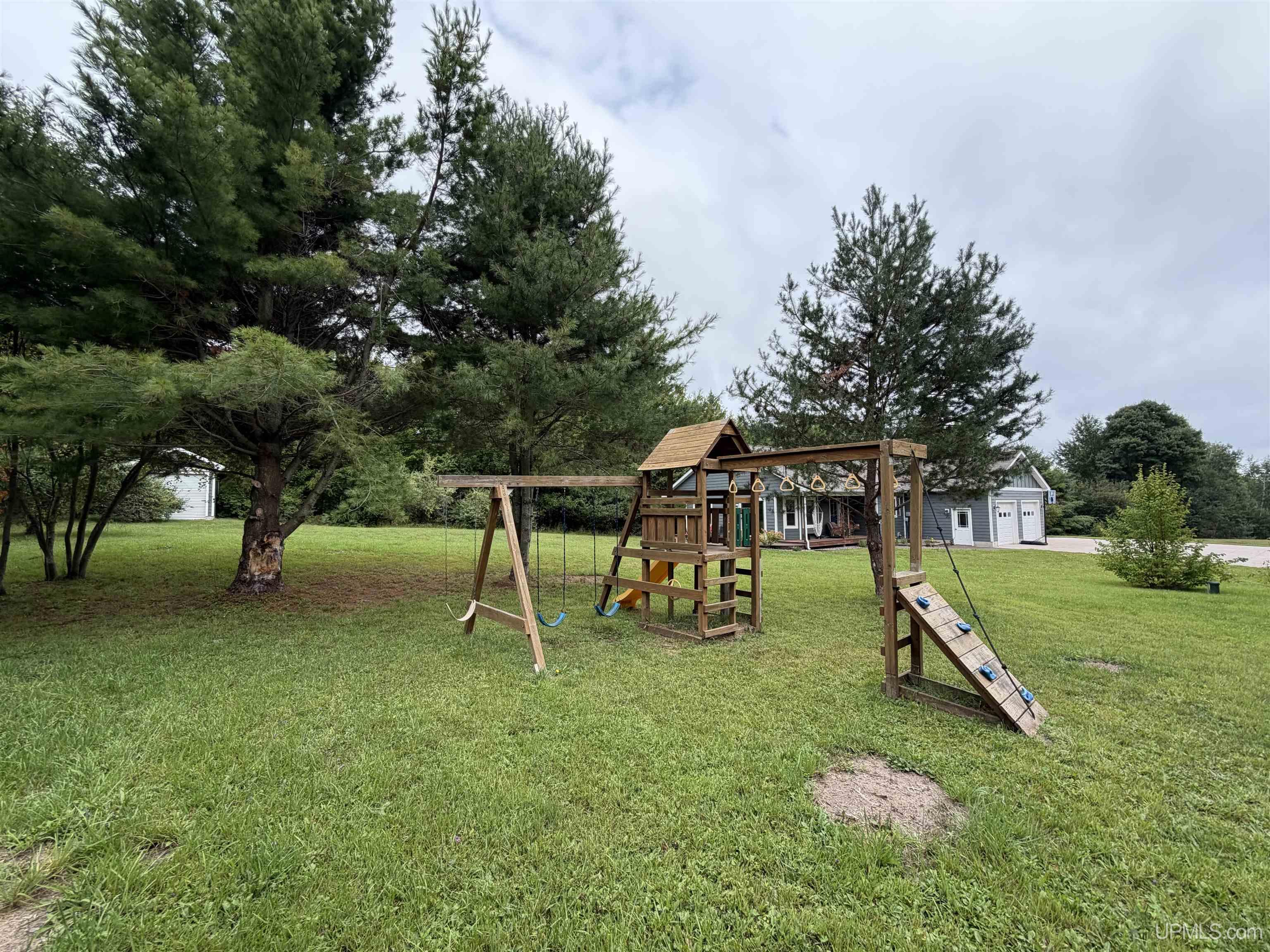 main property photo 48