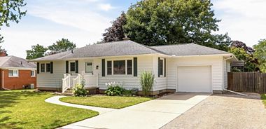 image of property with 3 Bed | 1 Bath | 1,317 Sqft