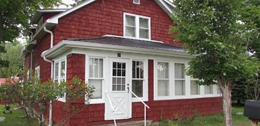 image of property with 4 Bed | 2 Bath | 1,916 Sqft
