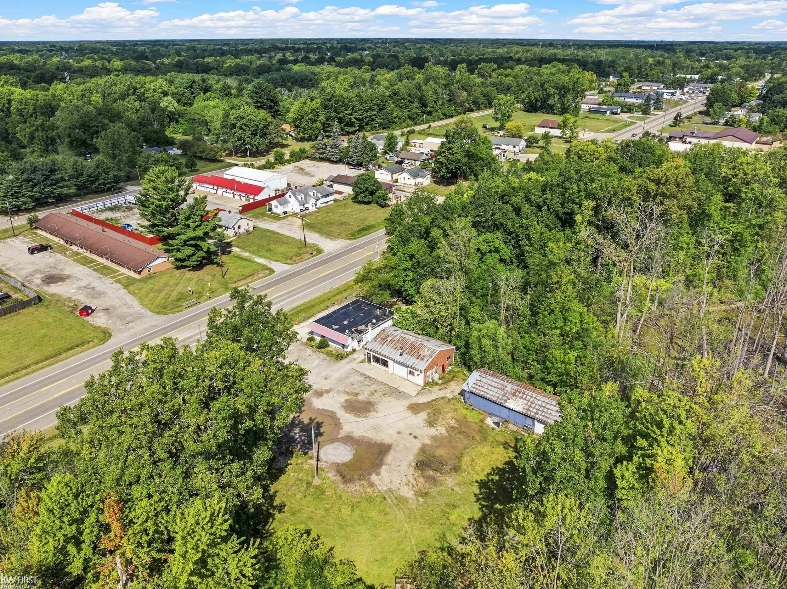 main property photo 16